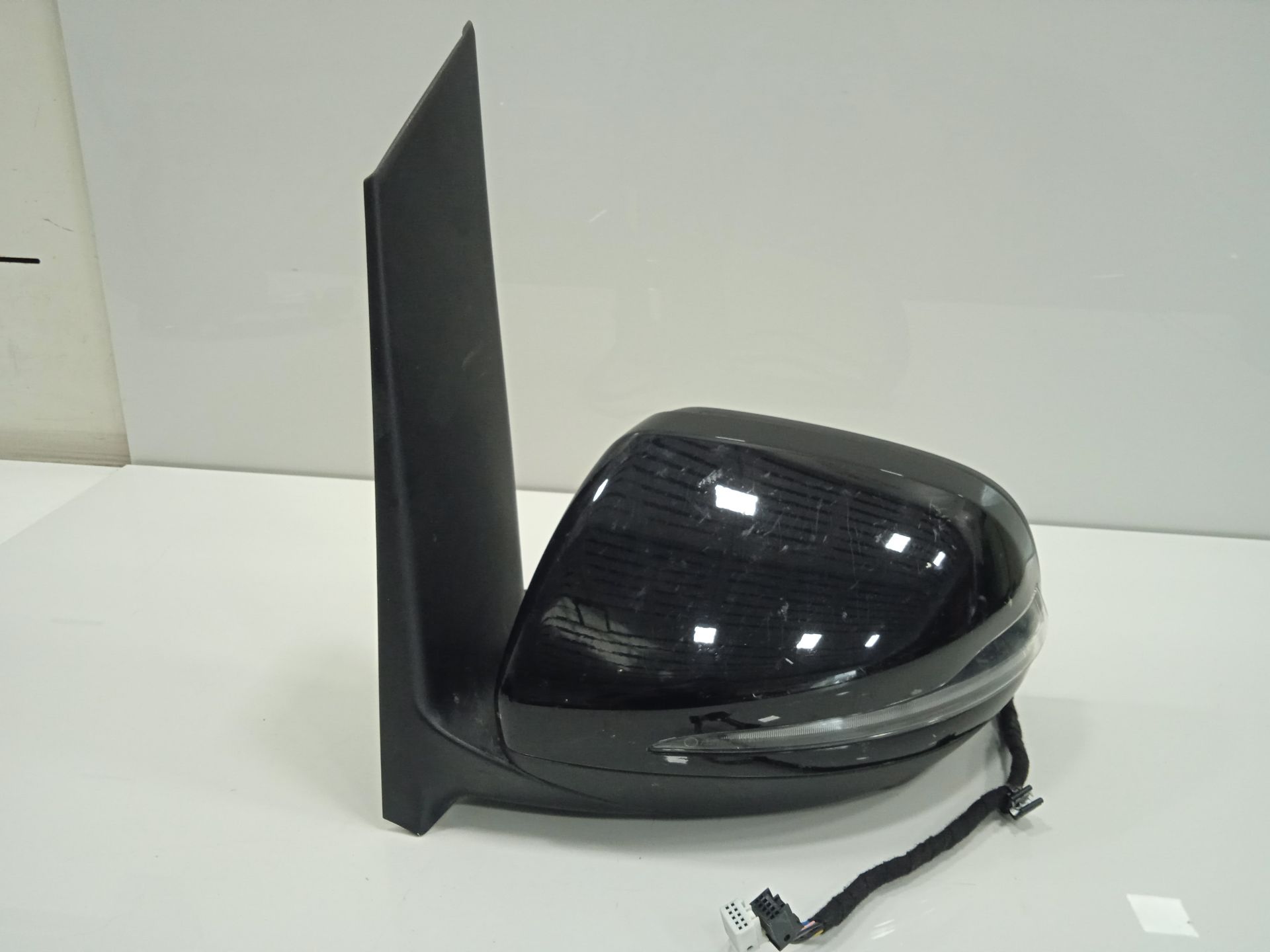 Retrovisor izquierdo mercedes-benz eqv -clase (447) 
