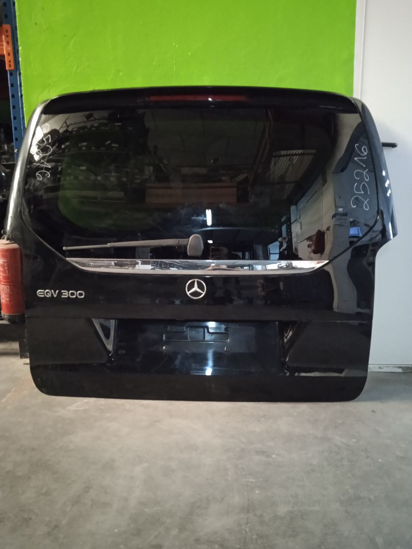 Porton trasero mercedes-benz eqv -clase (447) 