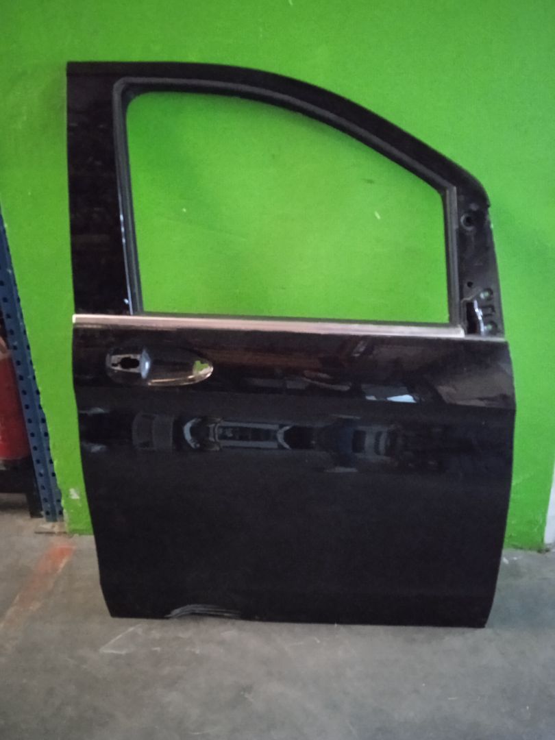 Puerta delantera derecha mercedes-benz eqv -clase (447) 