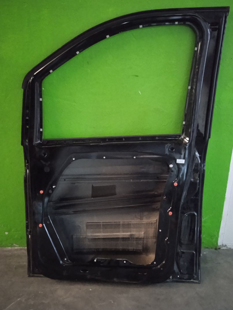 Puerta delantera derecha mercedes-benz eqv -clase (447) 