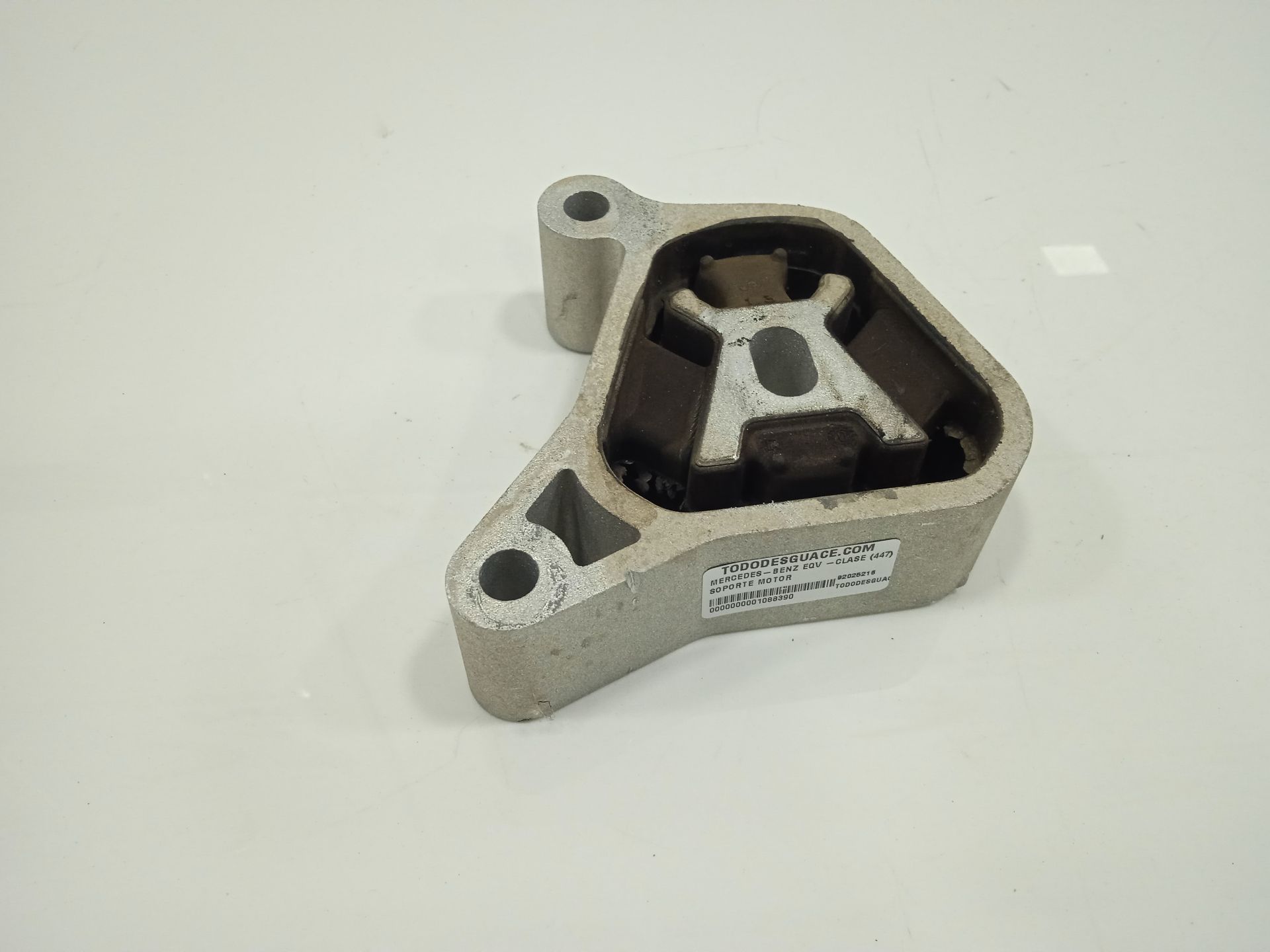 Soporte motor mercedes-benz eqv -clase (447) 