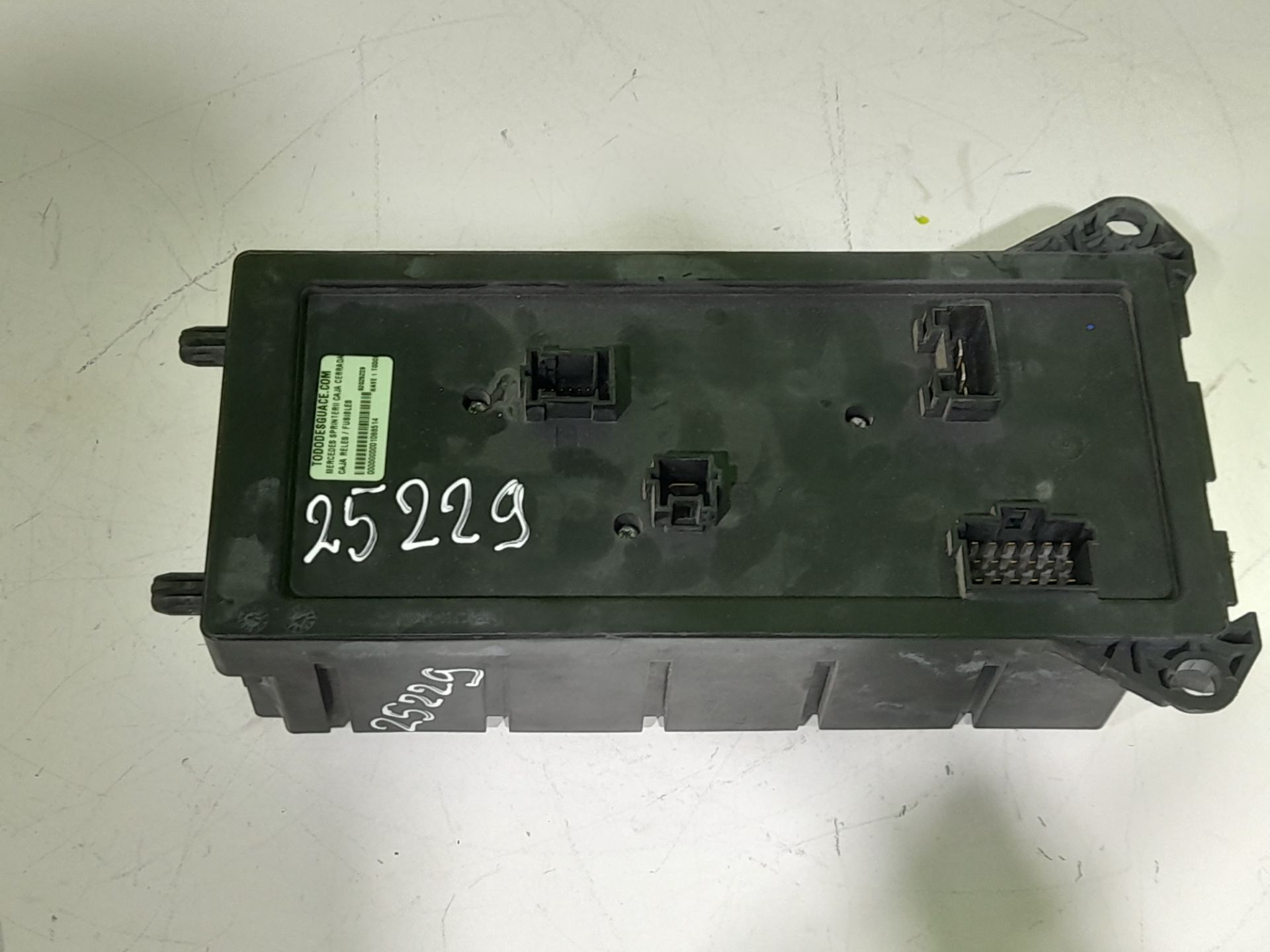 Caja reles / fusibles 210213216 cdi (906.611613)