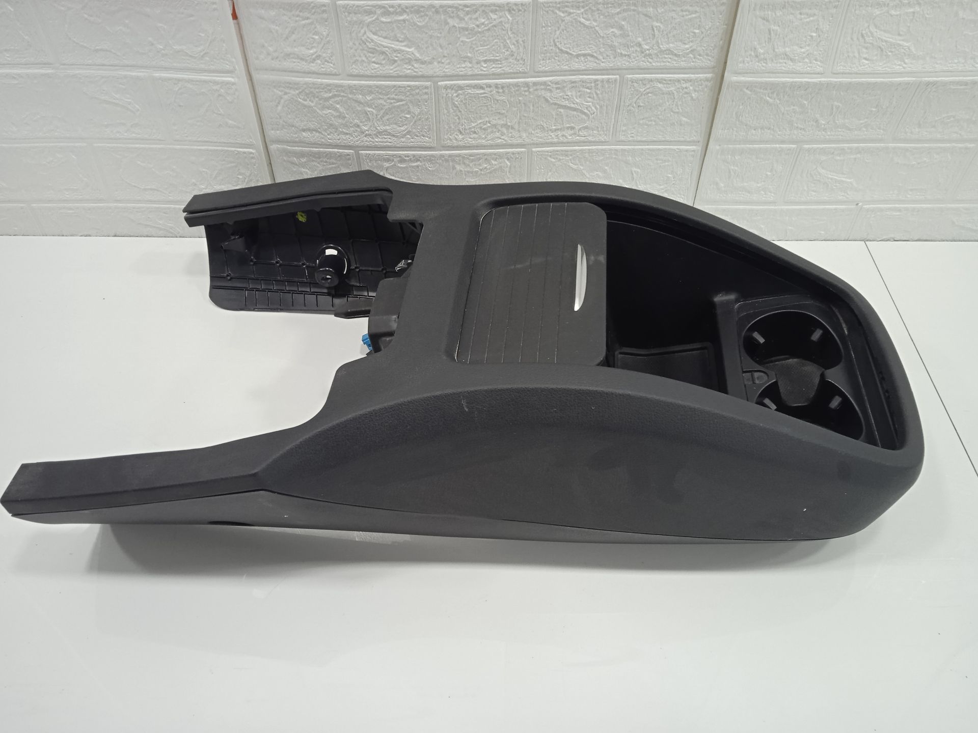 Consola central mercedes-benz eqv -clase (447) 
