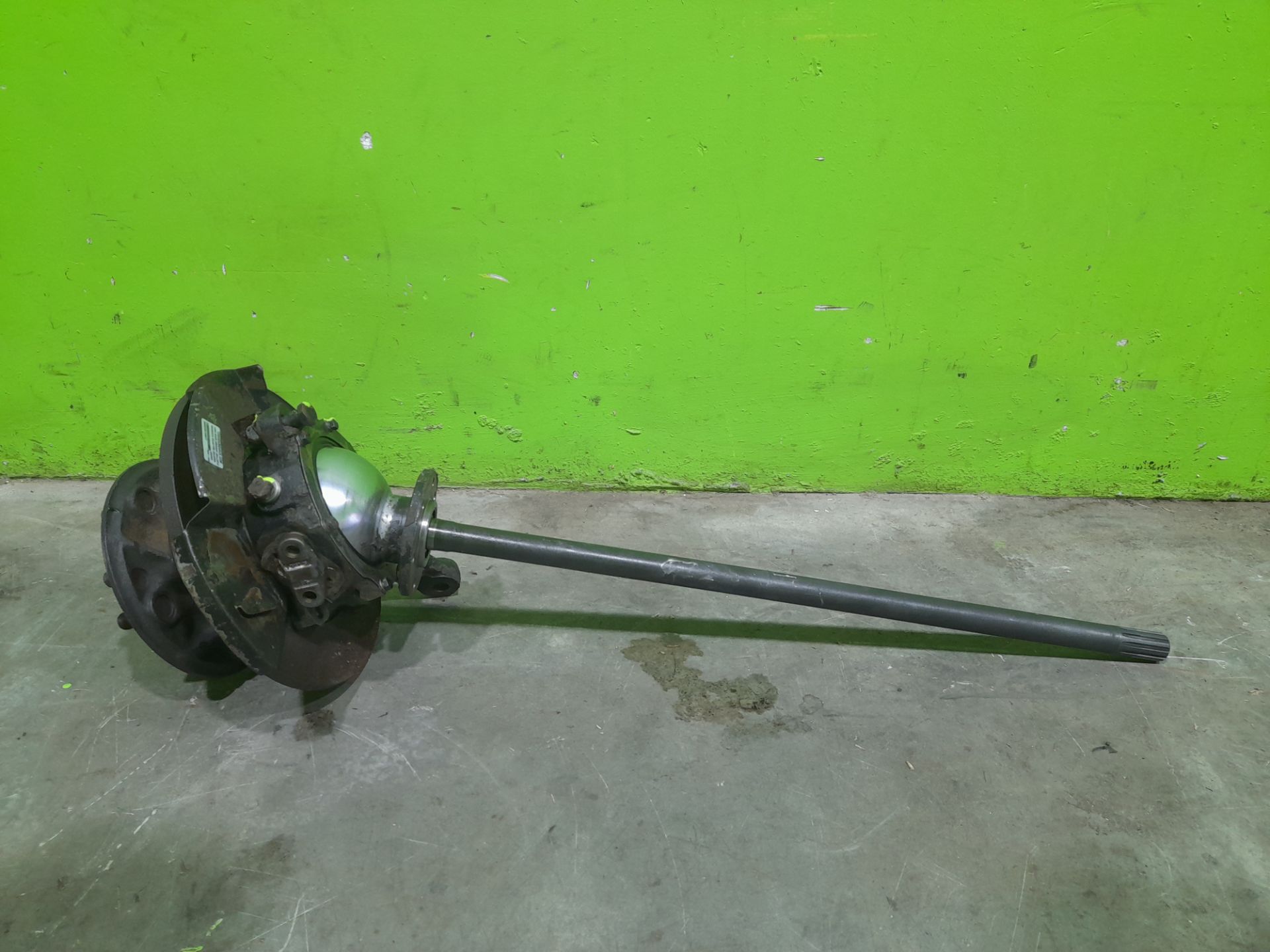 Mangueta delantera izquierda land rover discovery (salljglj) tdi (3ptas.)
