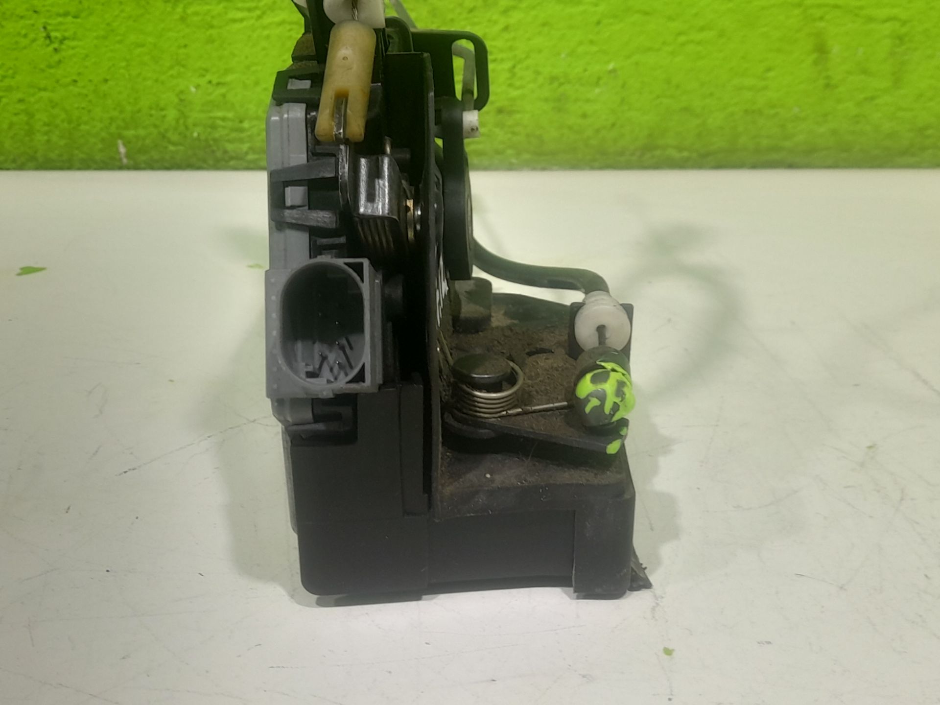 Cerradura puerta trasera izquierda bmw serie x5 (e53) 3.0d