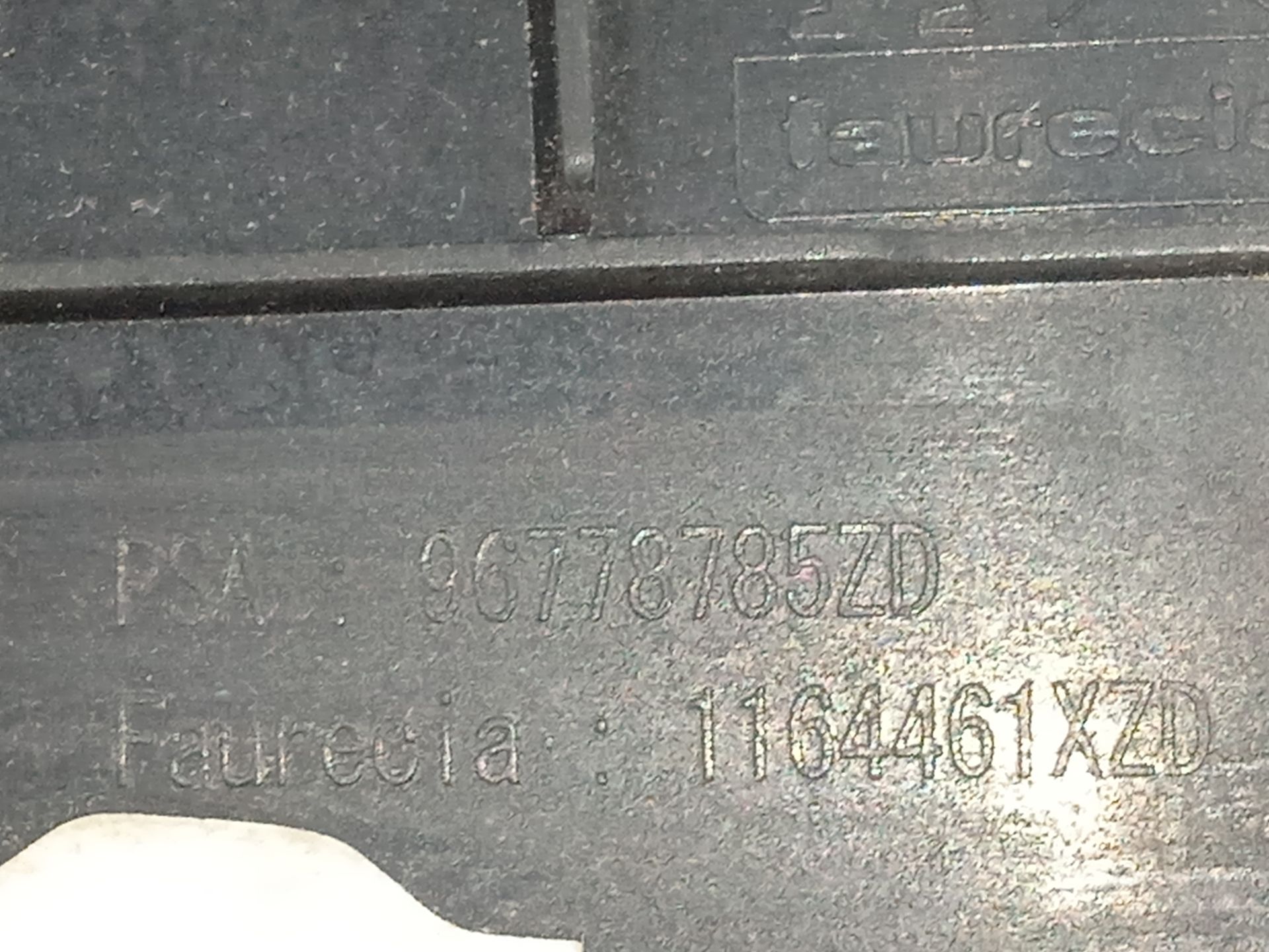 Moldura citroen c4 picassospacetourer business class