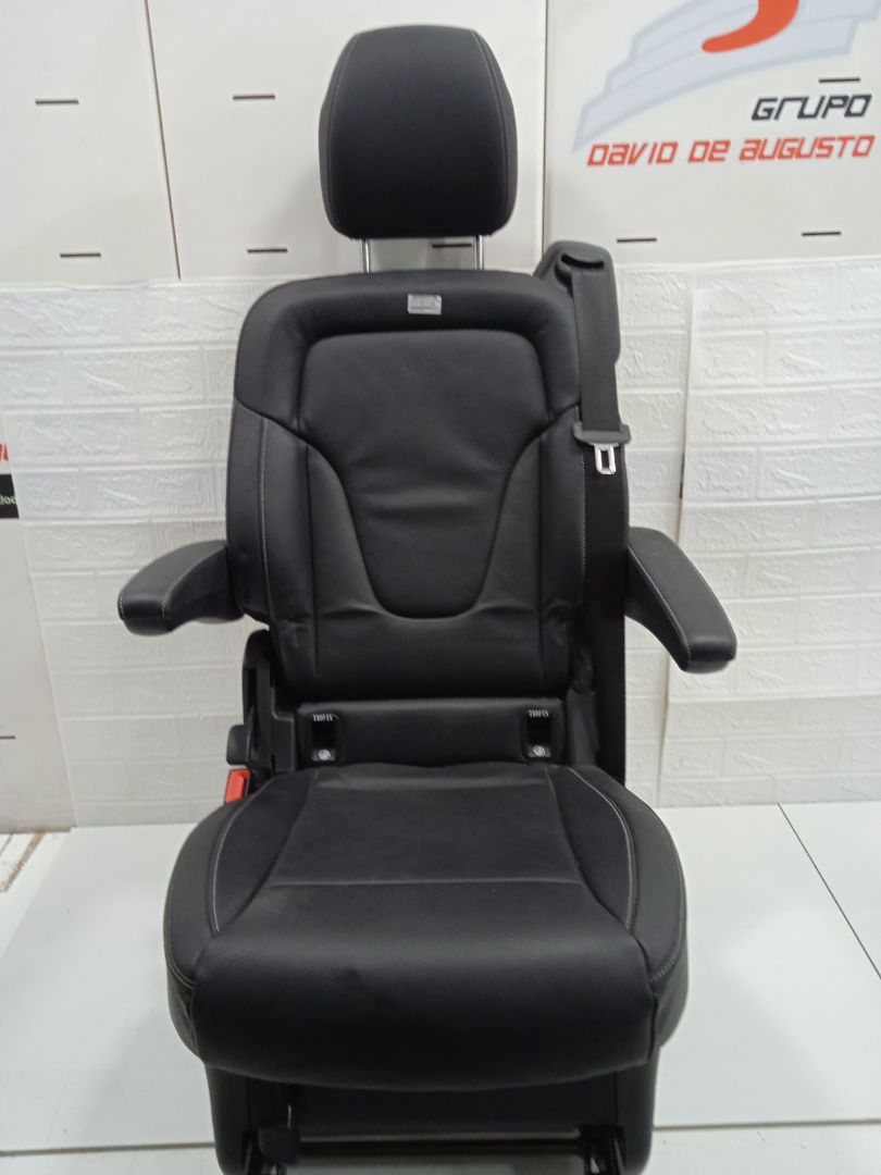 Asientos trasero izquierdo mercedes-benz eqv -clase (447) 