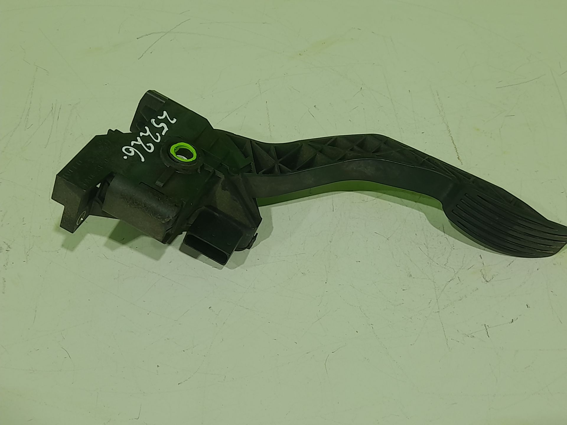 Pedal acelerador fg 33 s ... v batalla 3000