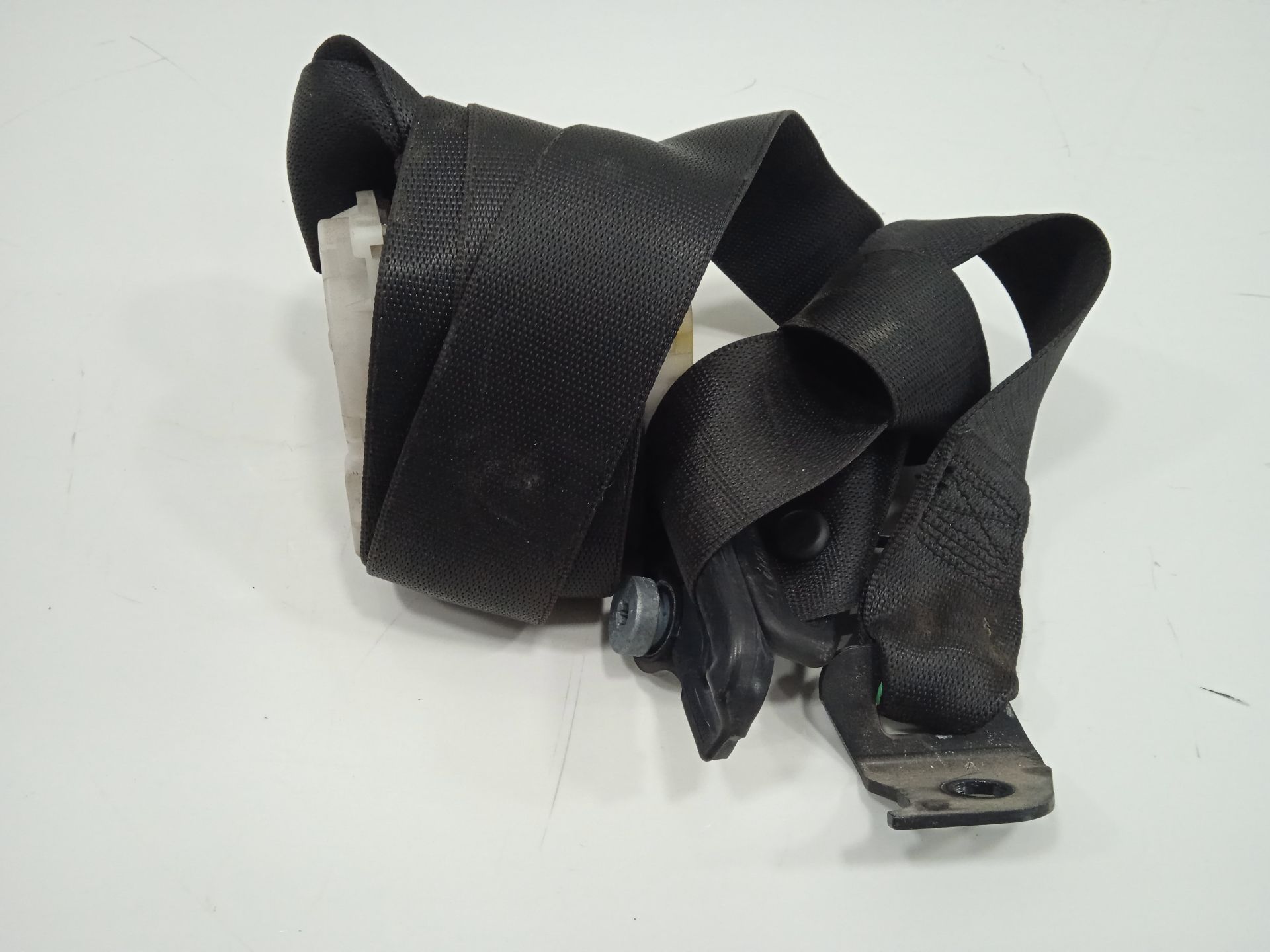 Cinturon seguridad trasero izquierdo mercedes-benz clase c (bm 203) sportcoupe c 220 cdi (203.706)