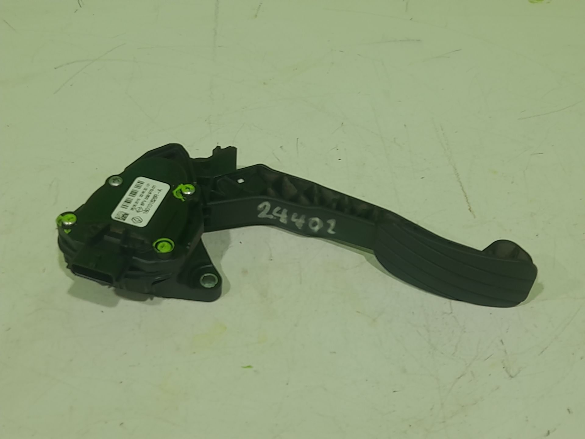 Pedal acelerador   no identificado