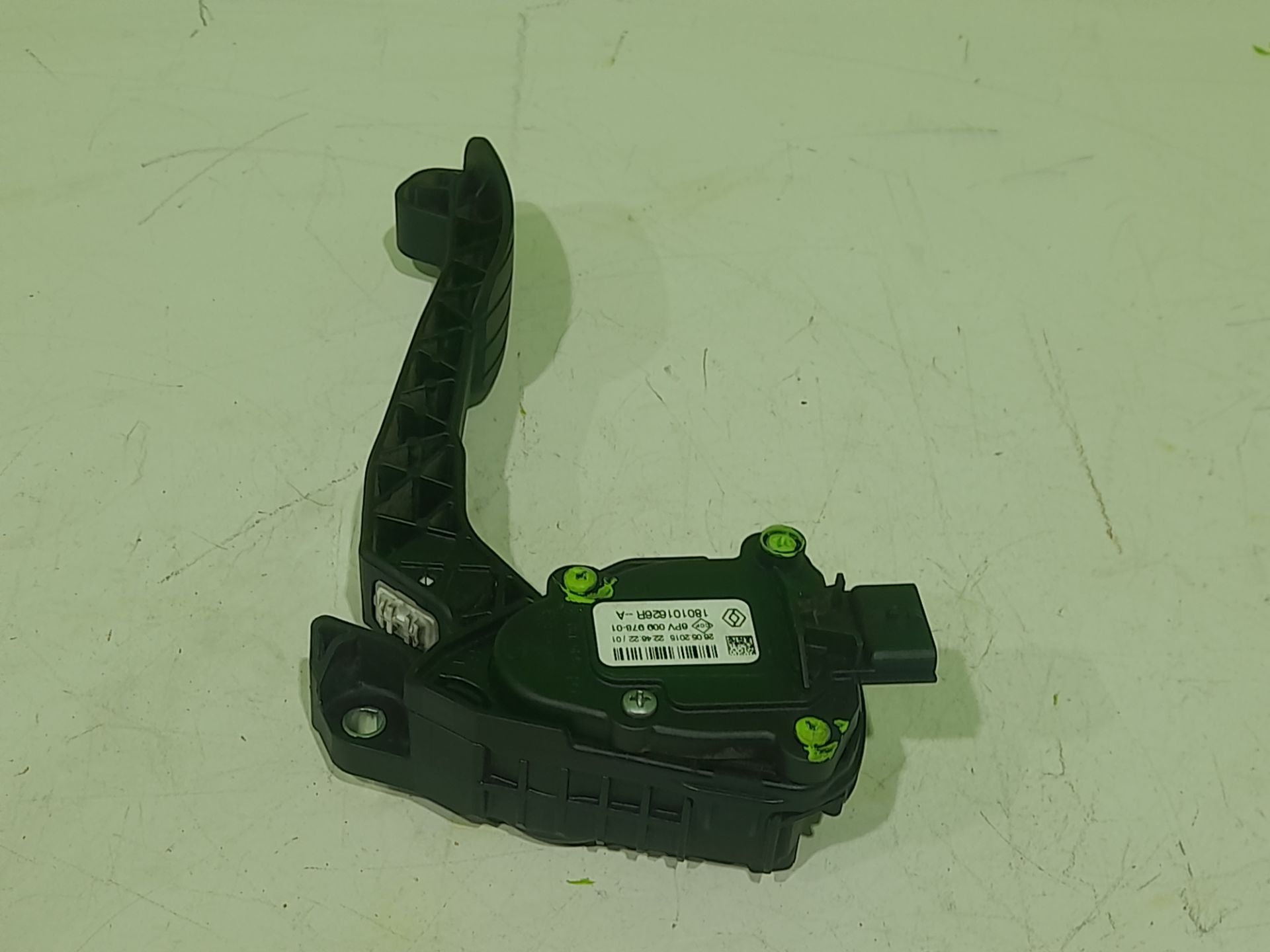 Pedal acelerador   no identificado