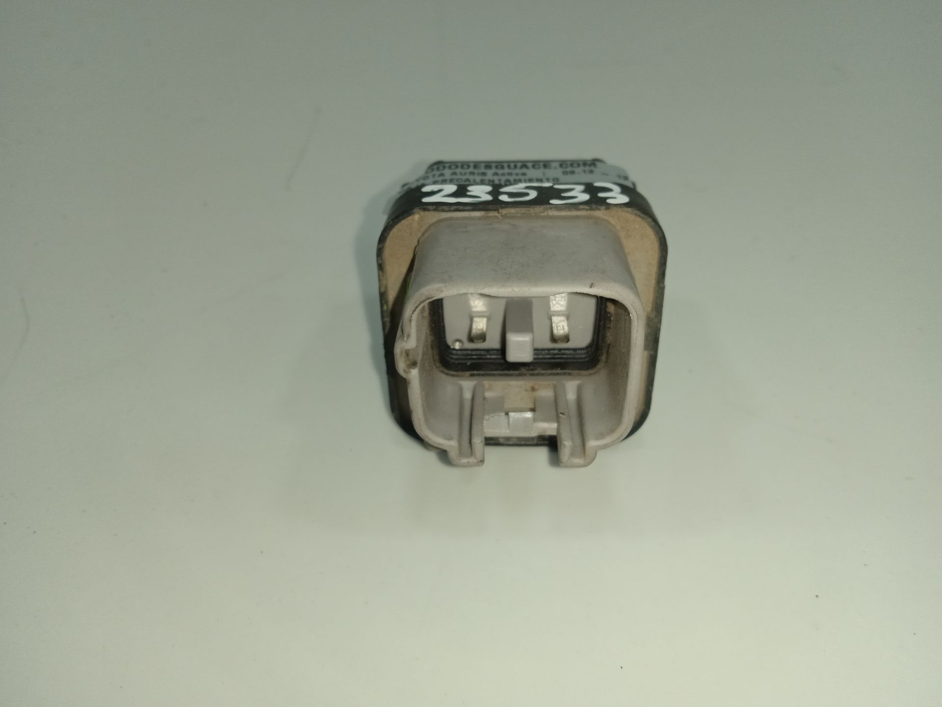 Caja precalentamiento toyota auris (e18) active
