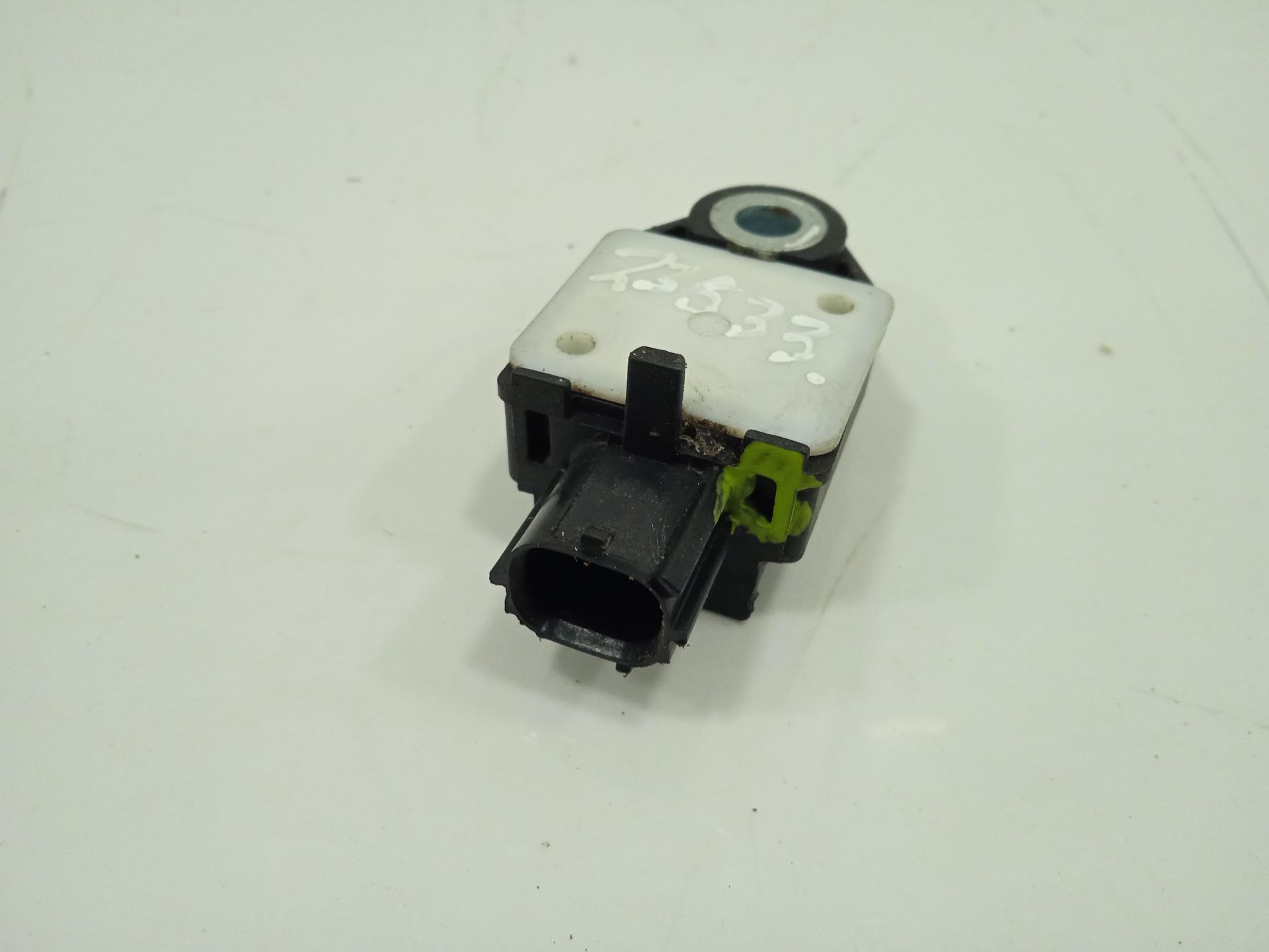 Sensor de impacto toyota auris (e18) active