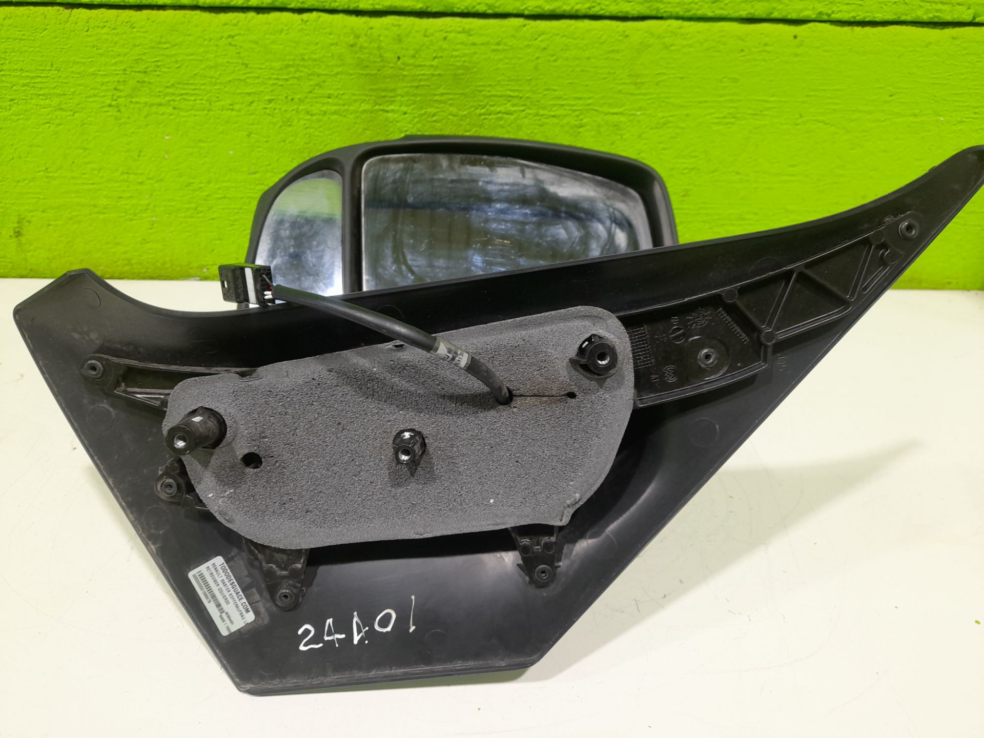 Retrovisor izquierdo   no identificado
