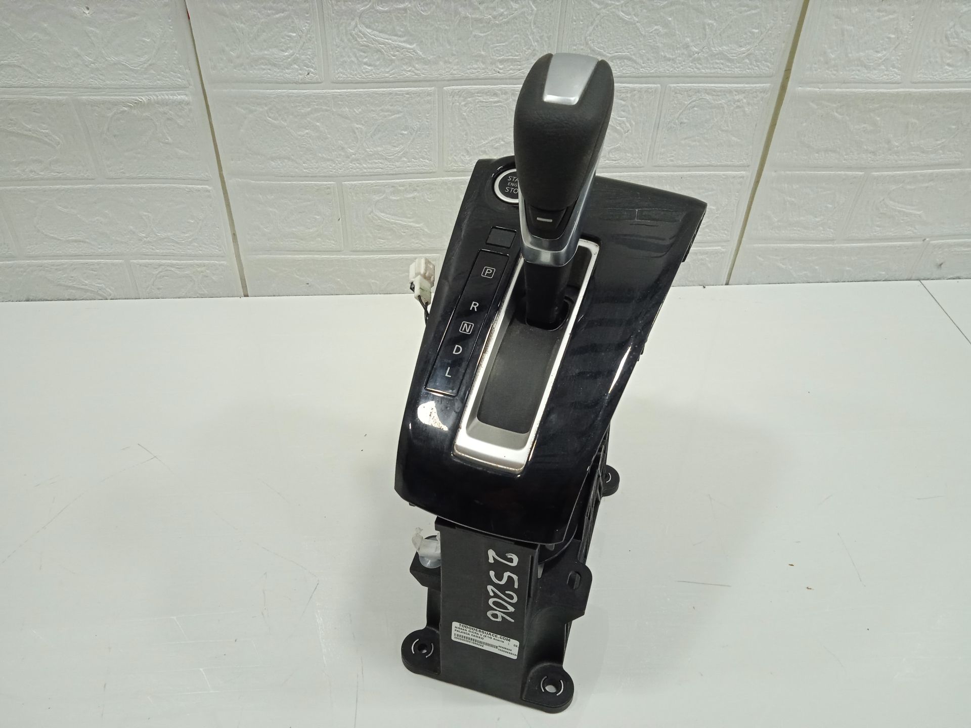 Palanca cambio nissan micra (k14) acenta
