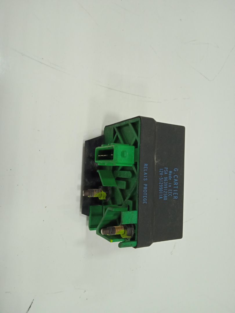 Caja precalentamiento citroen xsara picasso 2.0 hdi