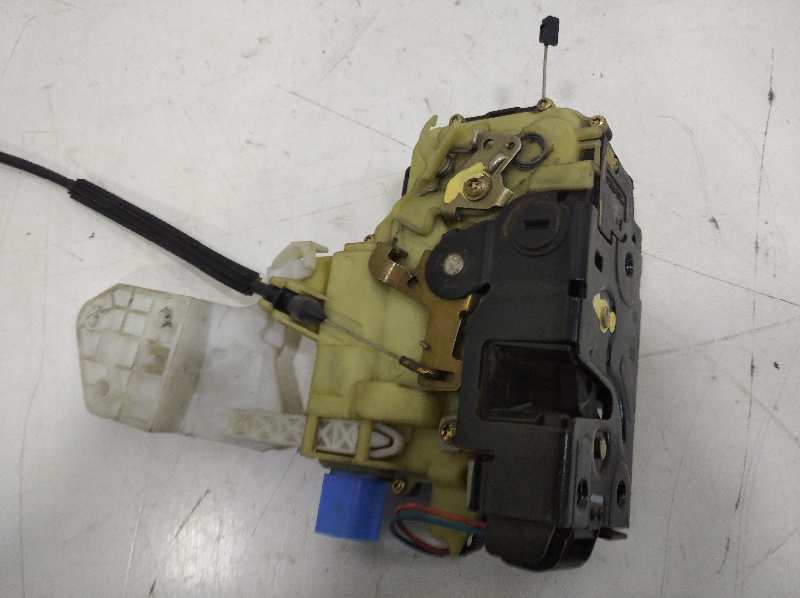 Cerradura puerta trasera izquierda seat ibiza (6l1) cool
