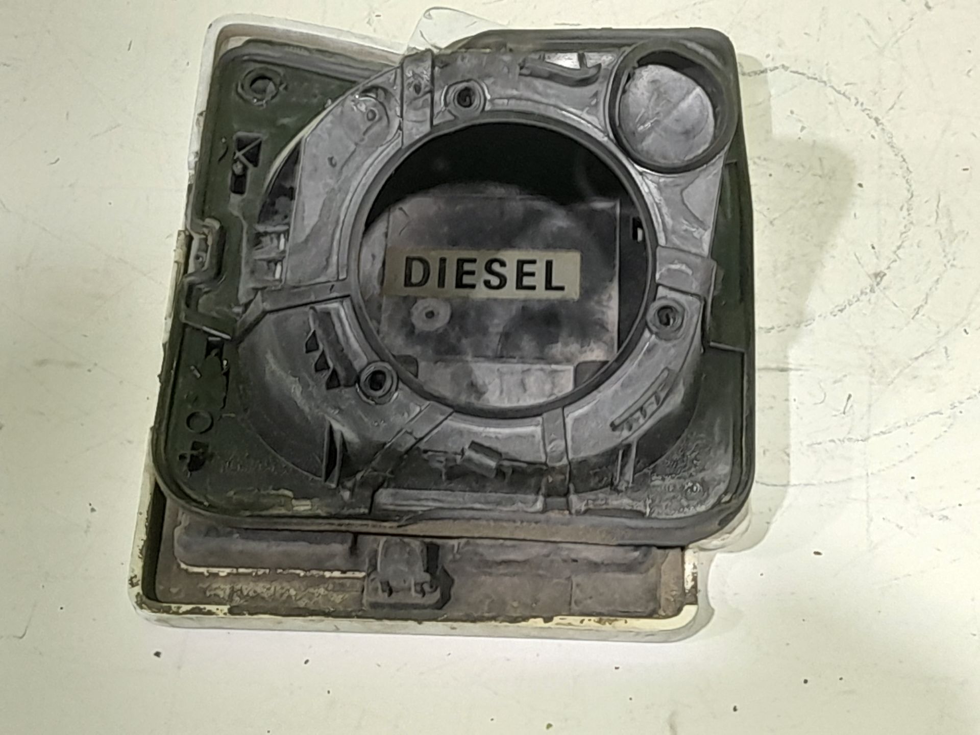 Tapa exterior combustible   no identificado