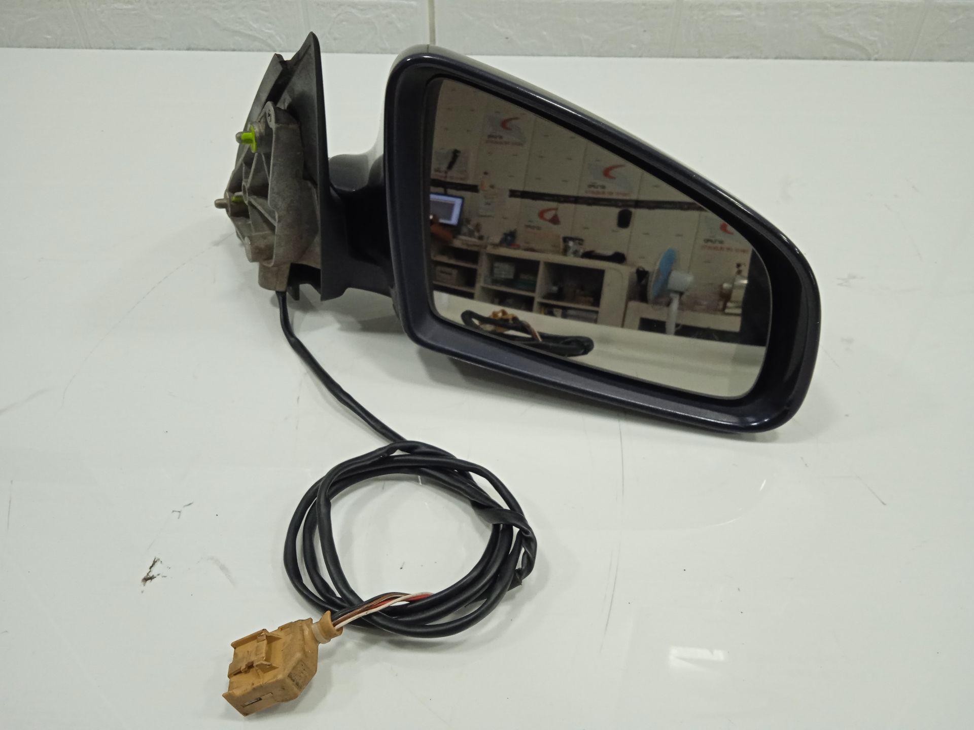 Retrovisor derecho audi a4 avant (8e) 2.0