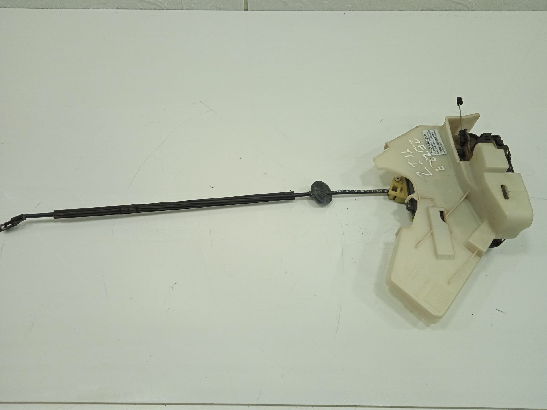 Cerradura puerta trasera izquierda volkswagen polo iv (9n3) advance