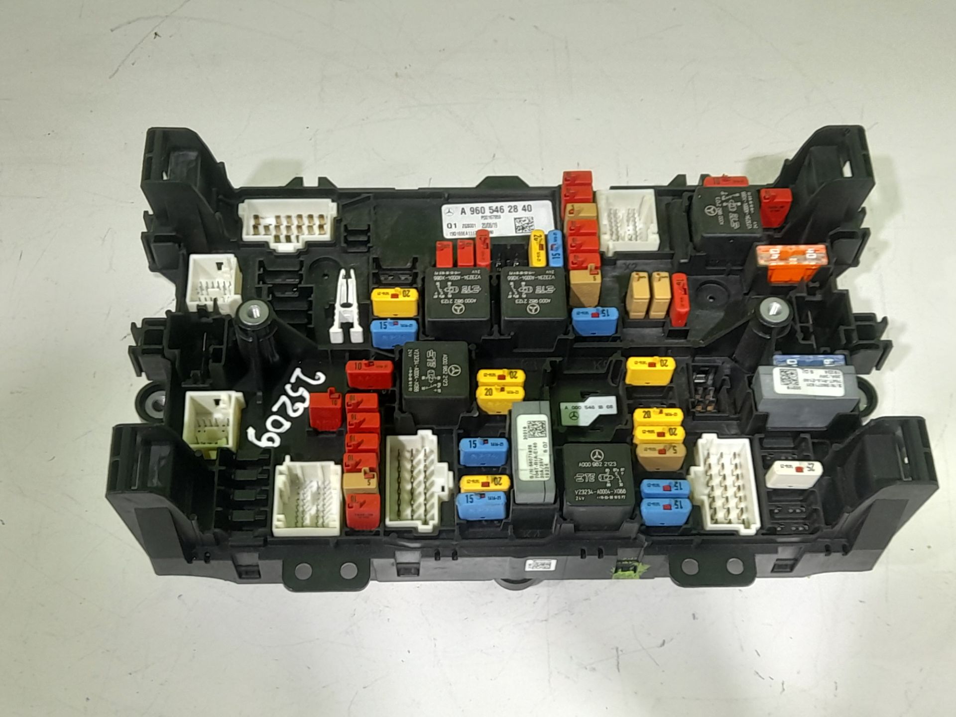 Caja reles / fusibles dacia sandero ii stepway comfort
