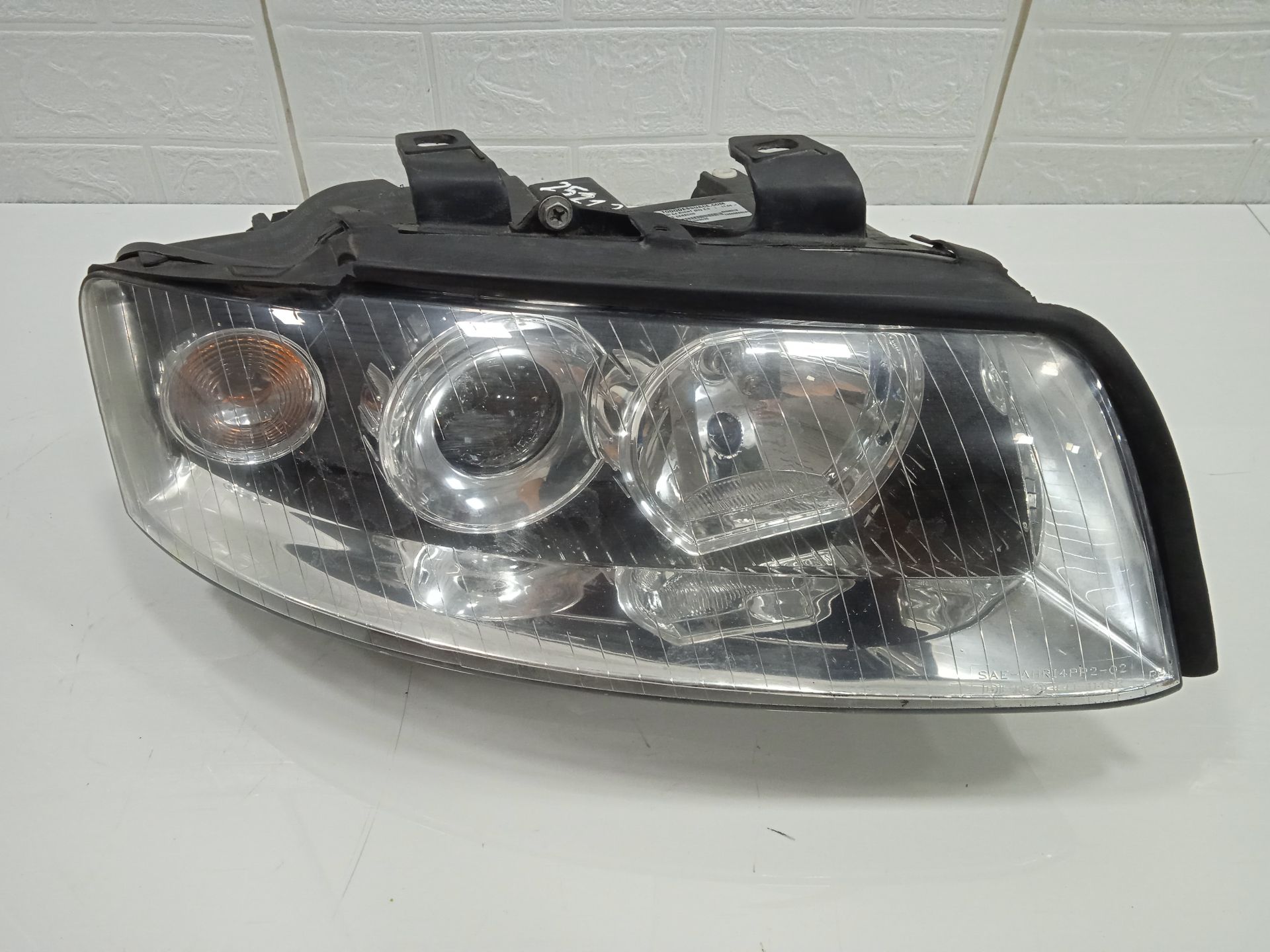 Faro derecho audi a4 avant (8e) 2.0