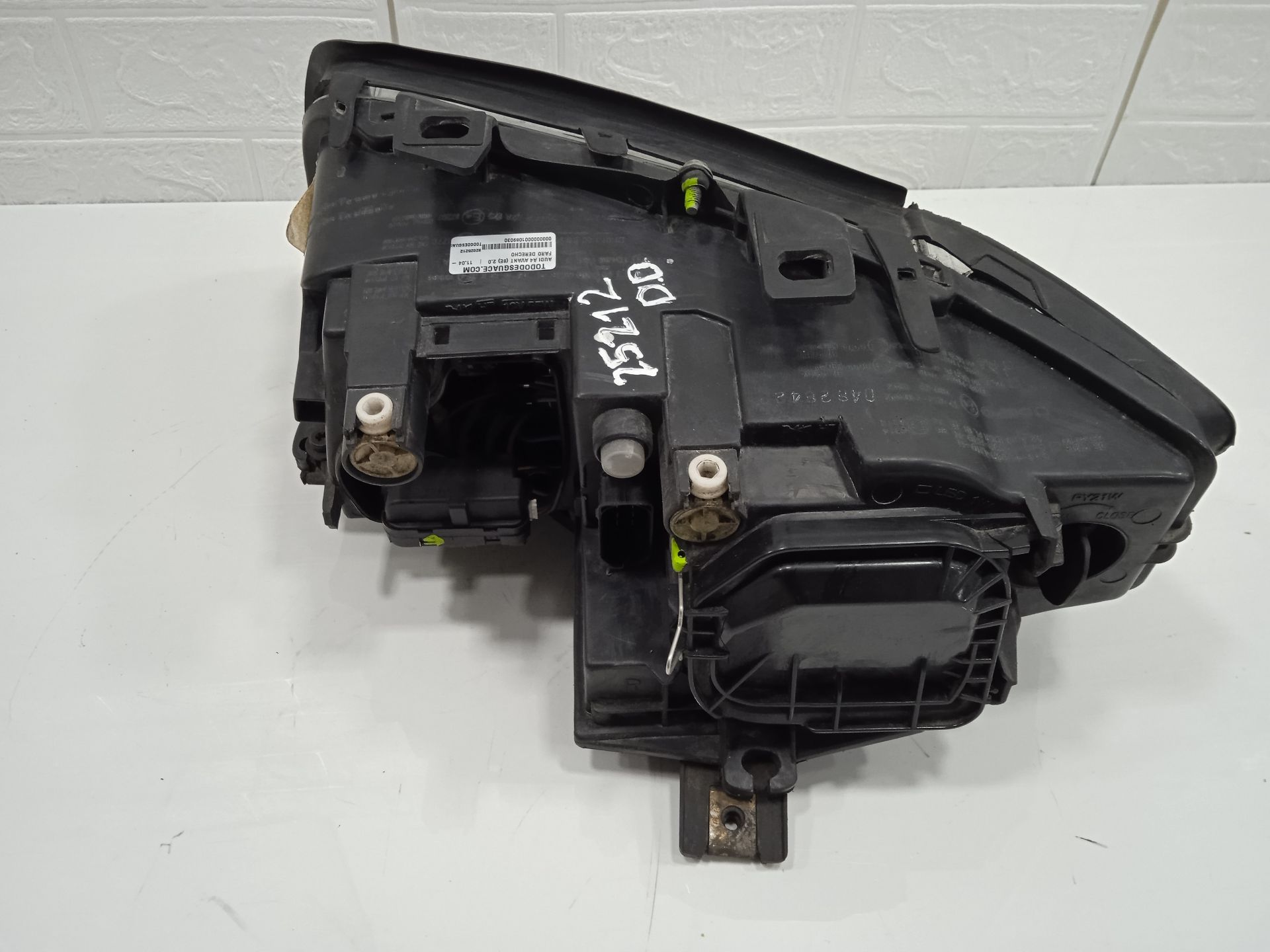 Faro derecho audi a4 avant (8e) 2.0