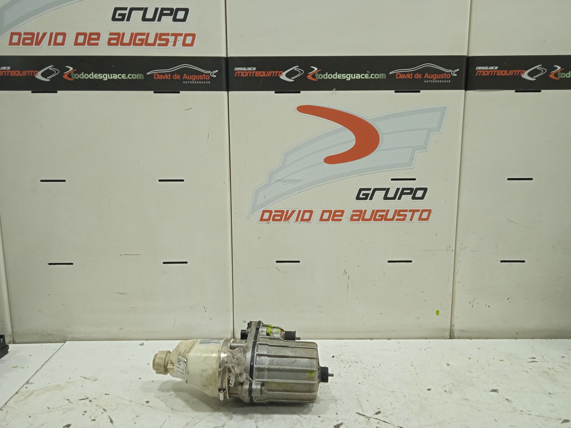 Bomba direccion opel astra h gtc cosmo