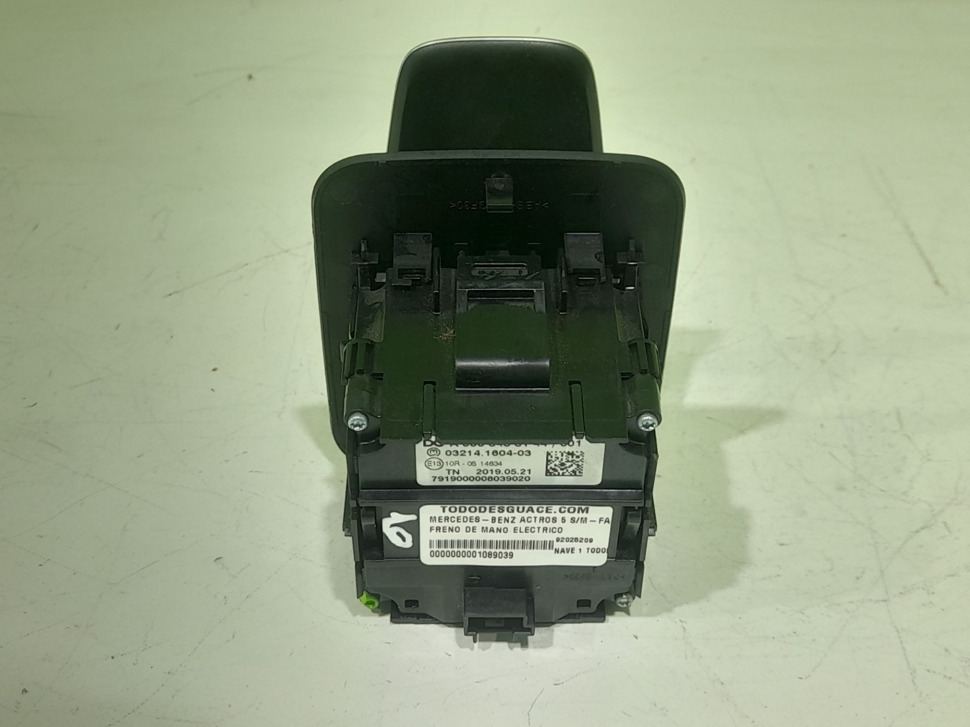 Freno de mano electrico mercedes-benz actros 5 sm-fahrerhaus 2-achser bm 963 fg 18xx 4x2 l om471 m classics