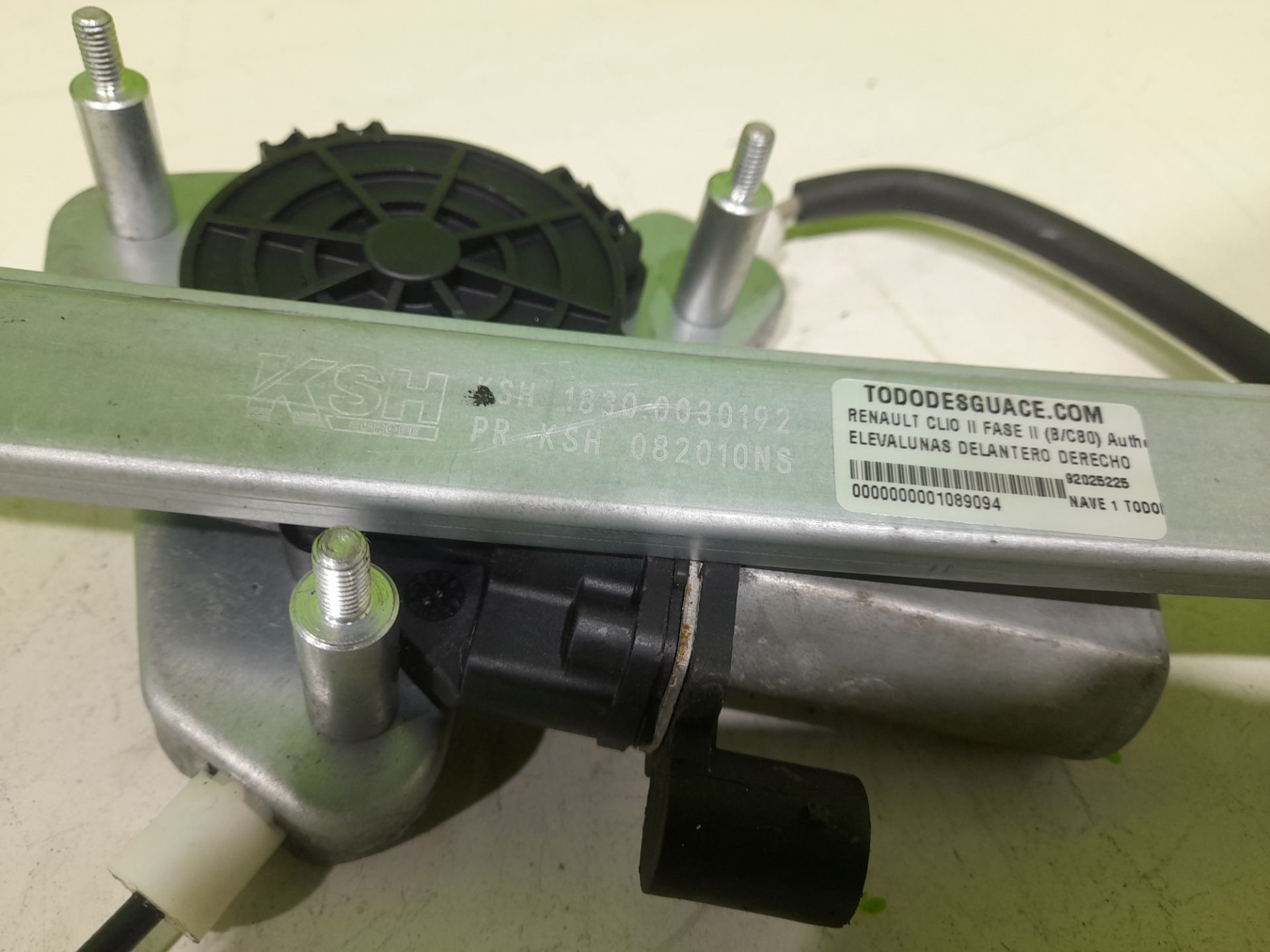 Elevalunas delantero derecho renault clio ii fase ii (bcb0) authentique