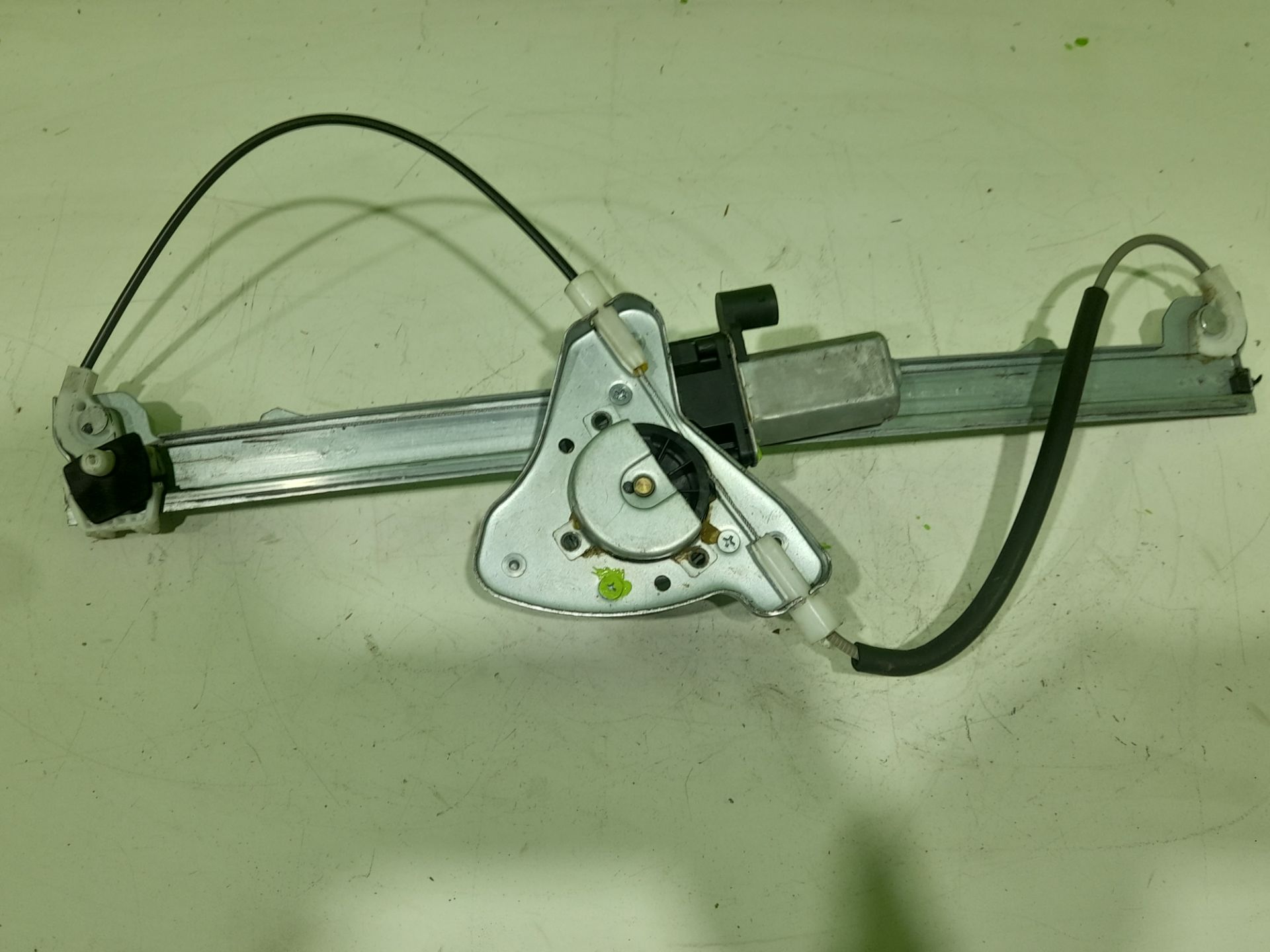 Elevalunas delantero derecho renault clio ii fase ii (bcb0) authentique