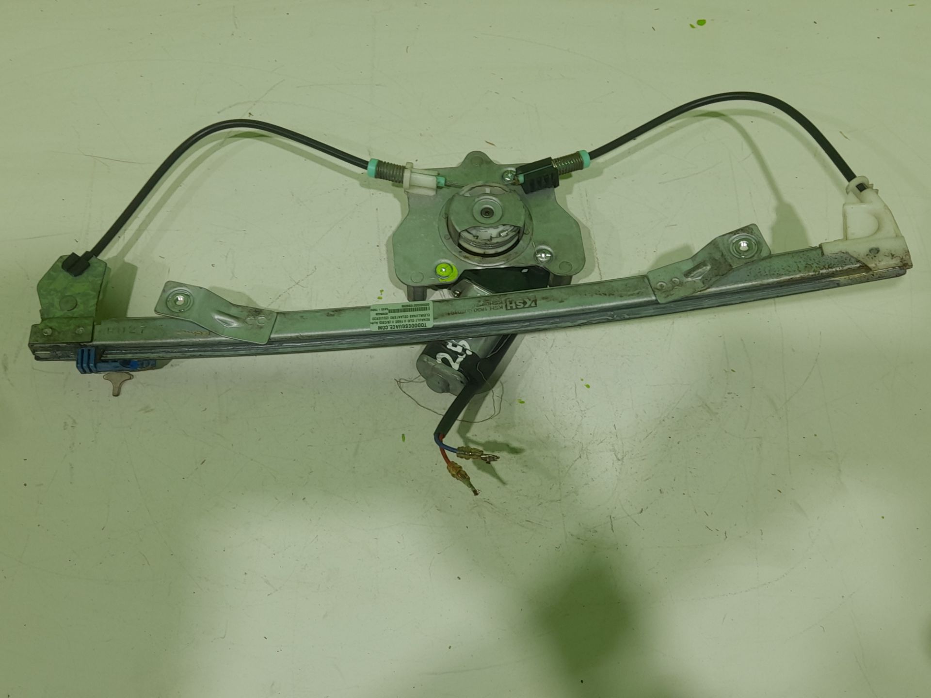 Elevalunas delantero izquierdo renault clio ii fase ii (bcb0) authentique