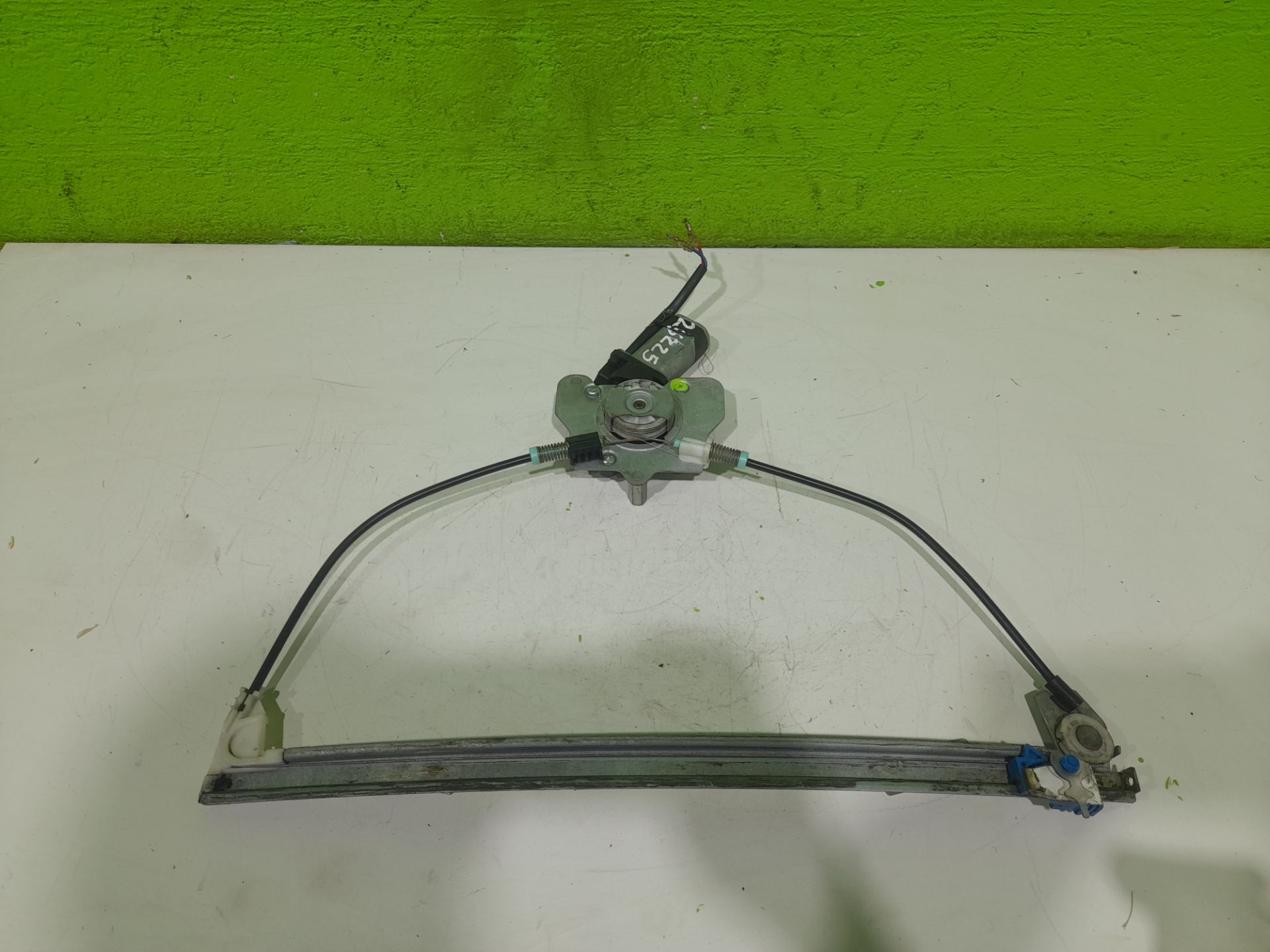 Elevalunas delantero izquierdo renault clio ii fase ii (bcb0) authentique