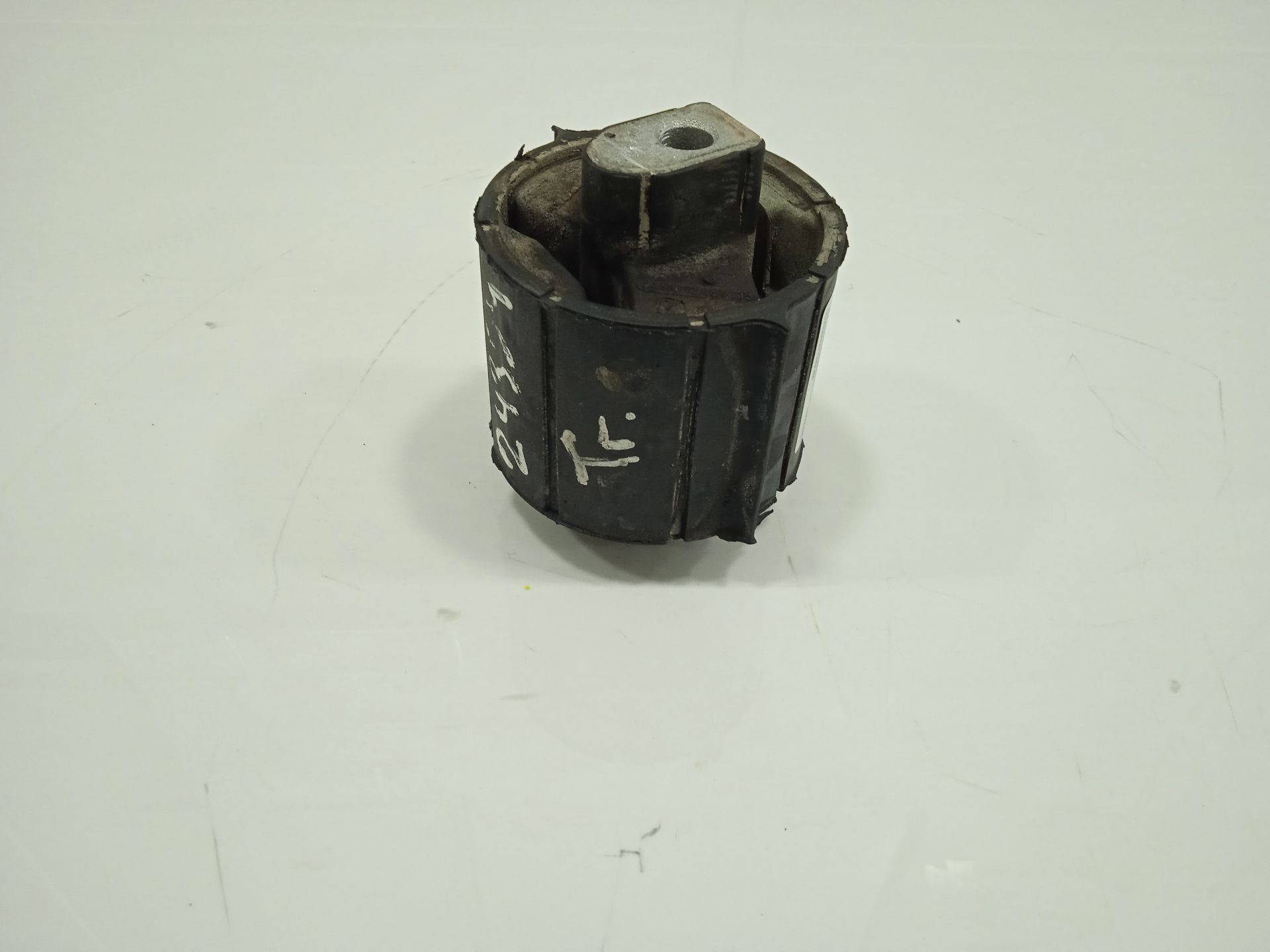 Soporte cambio trasero mercedes-benz vario (t2w) bm 667668670 (1996) 