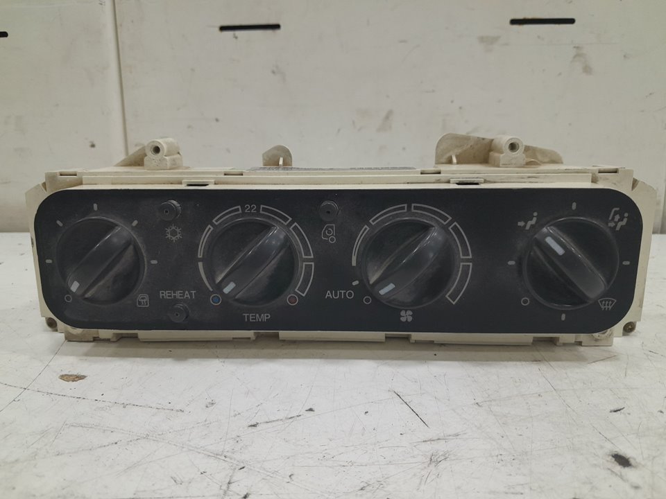 Mando calefaccion / aire acondicionado man tga 18.xxx (2000) fg  flc        (e2) l