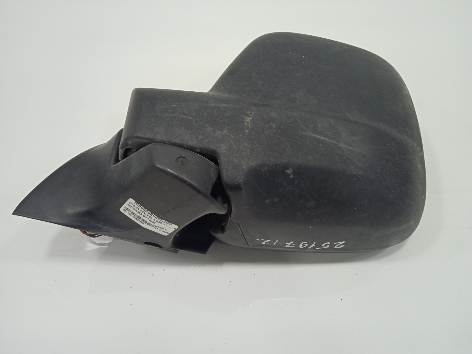 Retrovisor izquierdo l1