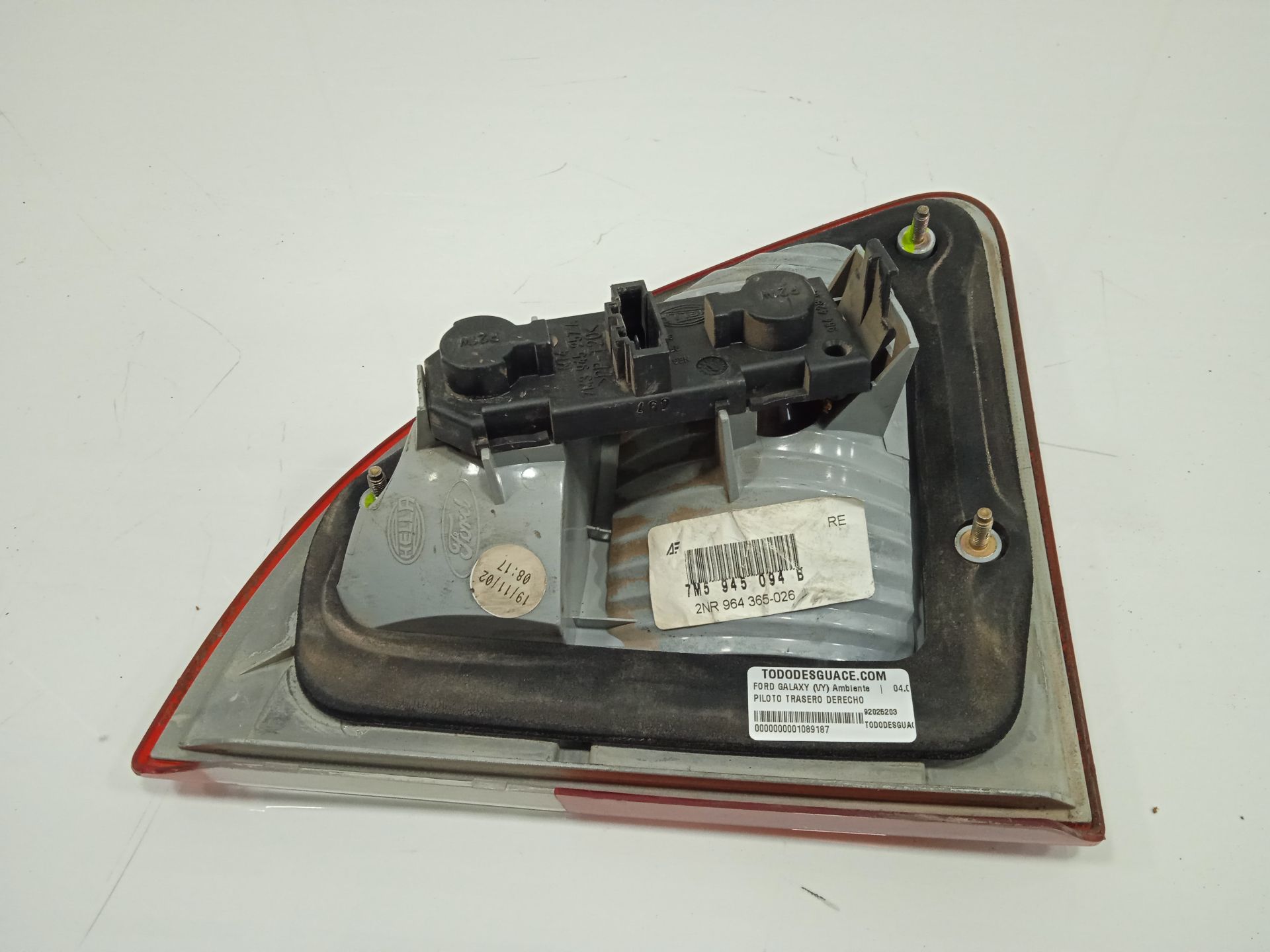 Piloto trasero derecho ford galaxy (vy) ambiente