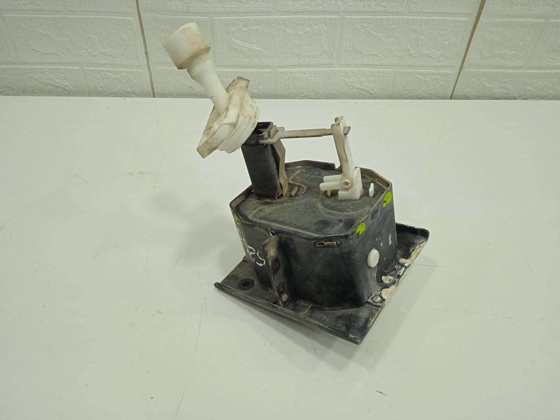 Soporte rueda repuesto ford galaxy (vy) ambiente