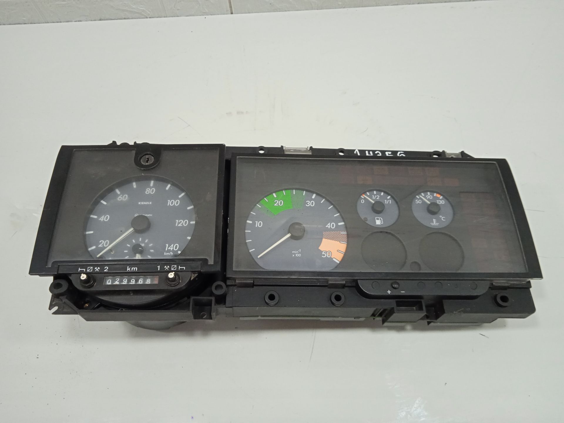 Cuadro instrumentos mercedes-benz vario (t2w) bm 668670 (1996) prdk 614 d  om 904 la cabina d