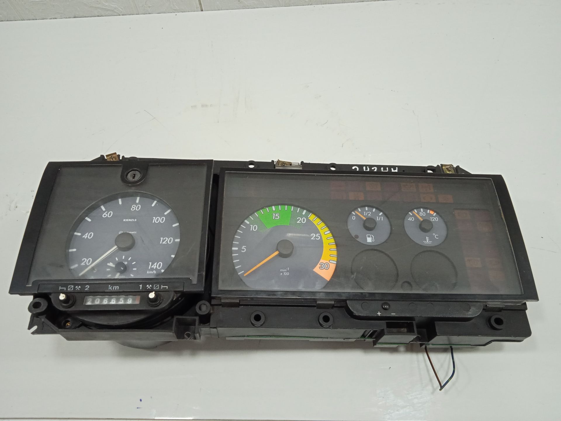 Cuadro instrumentos mercedes-benz vario (t2w) bm 668670 (1996) fg       814 d  om 904 la cabi