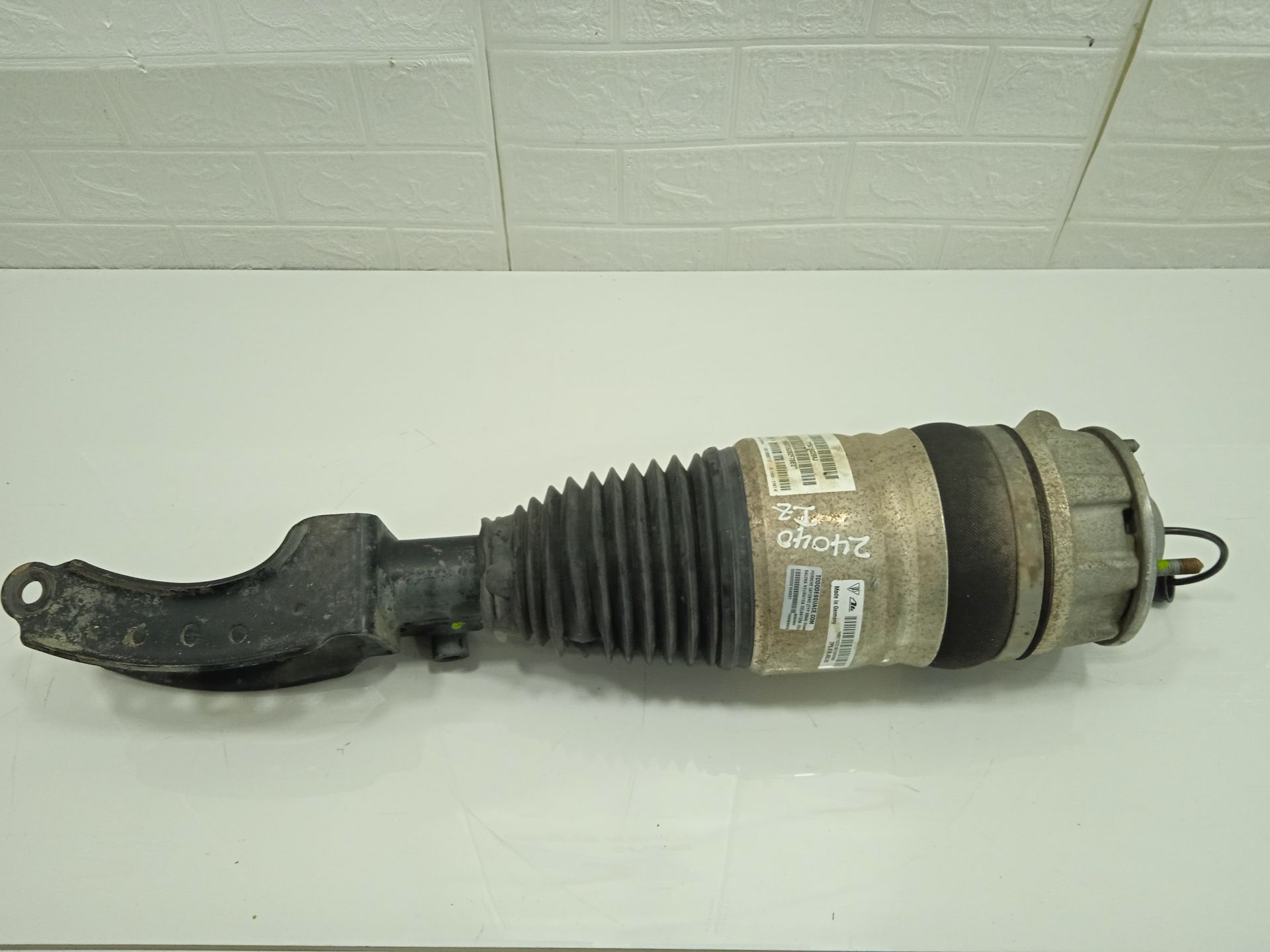 Balona neumatica delantera izquierda porsche cayenne (tipo 92a) diesel