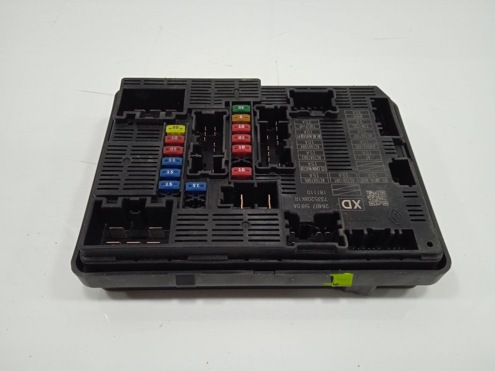 Caja reles / fusibles nissan micra (k14) acenta