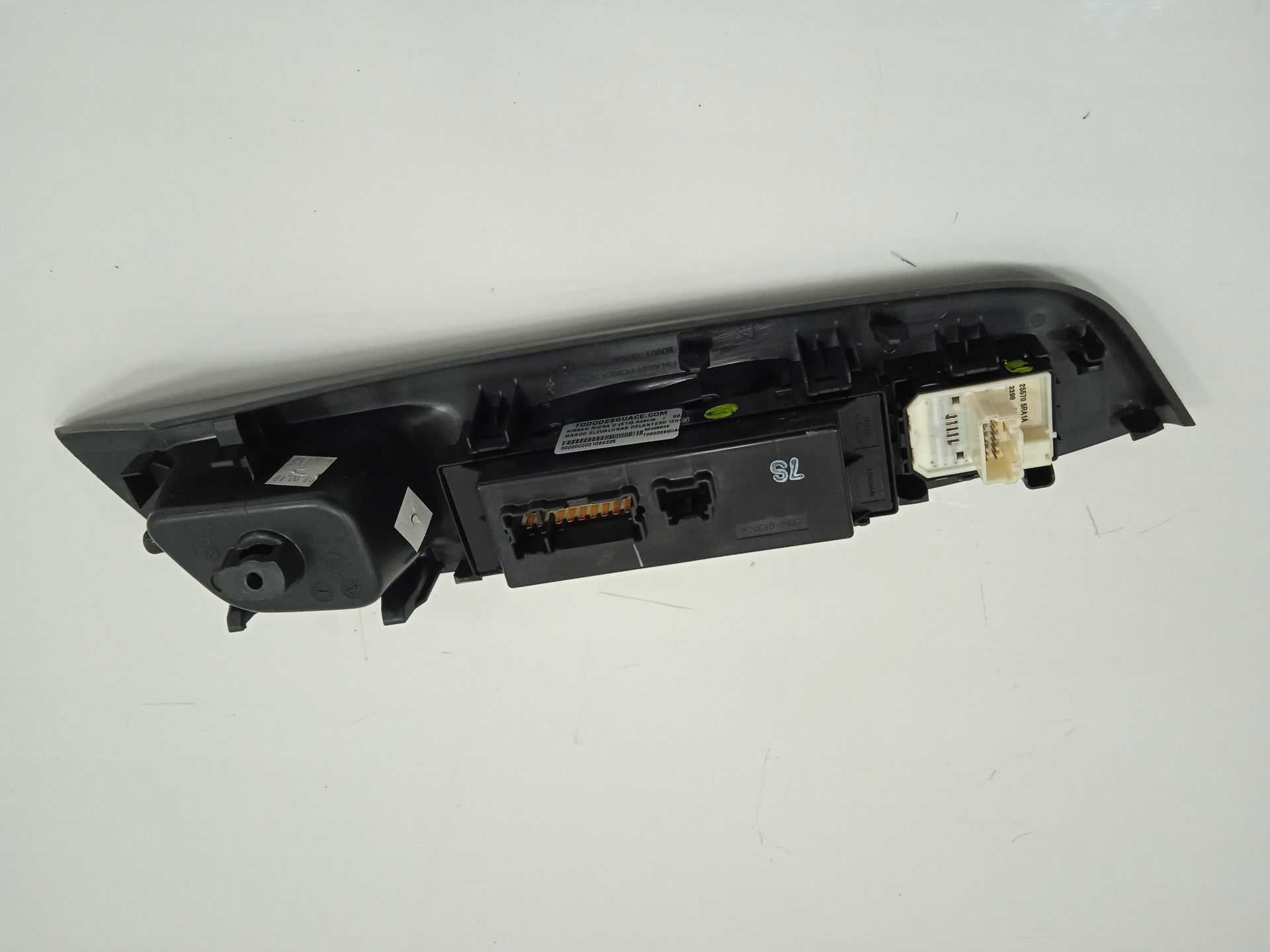 Mando elevalunas delantero izquierdo nissan micra (k14) acenta
