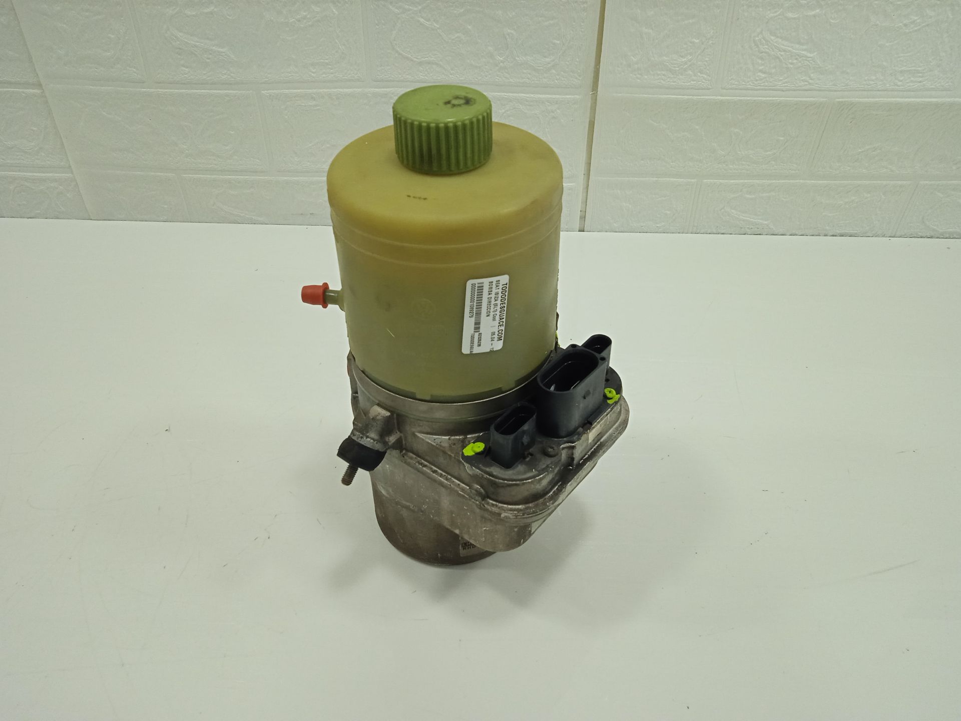Bomba direccion seat ibiza (6l1) cool