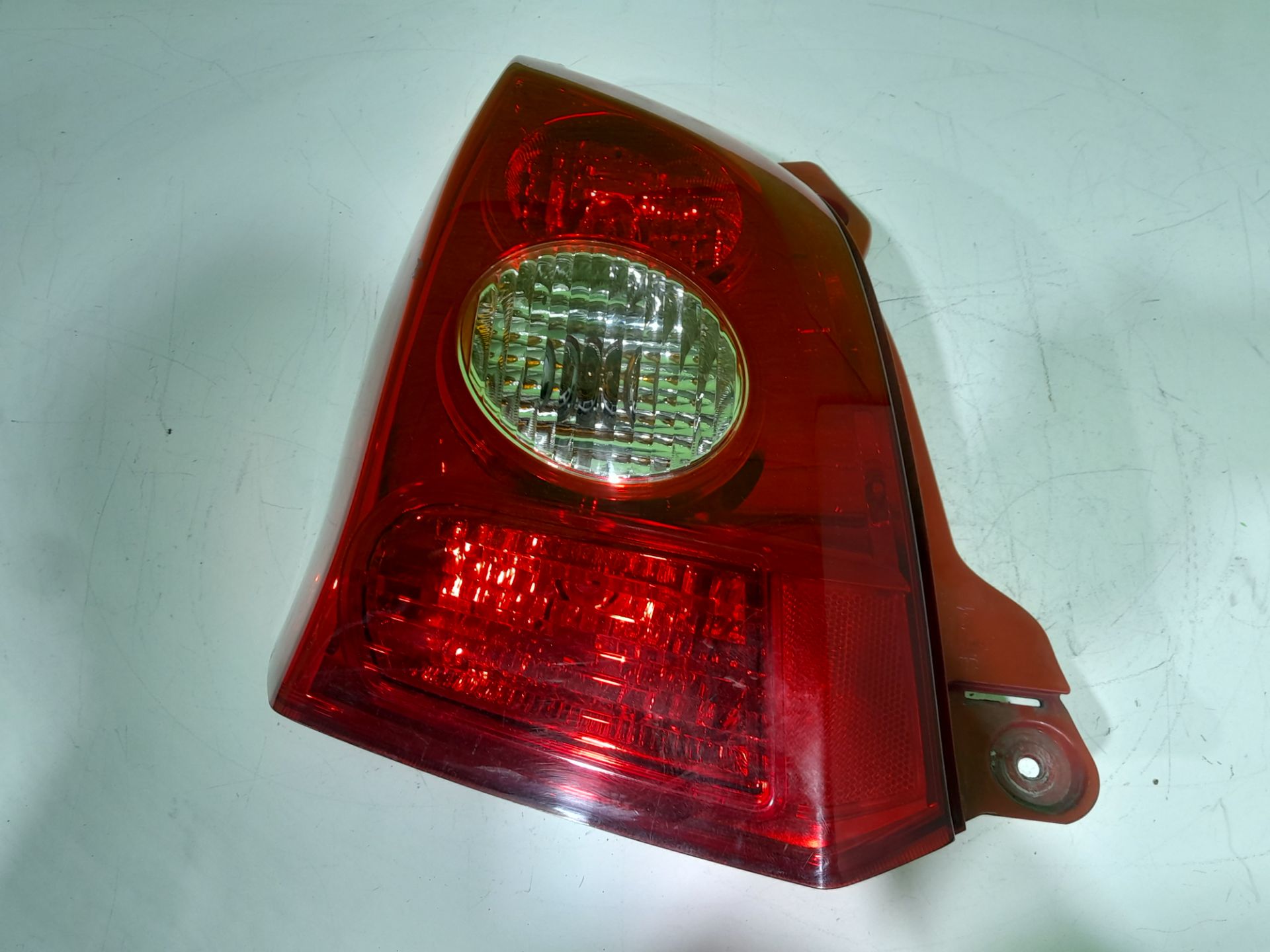 Piloto trasero izquierdo suzuki alto (amf310) ga