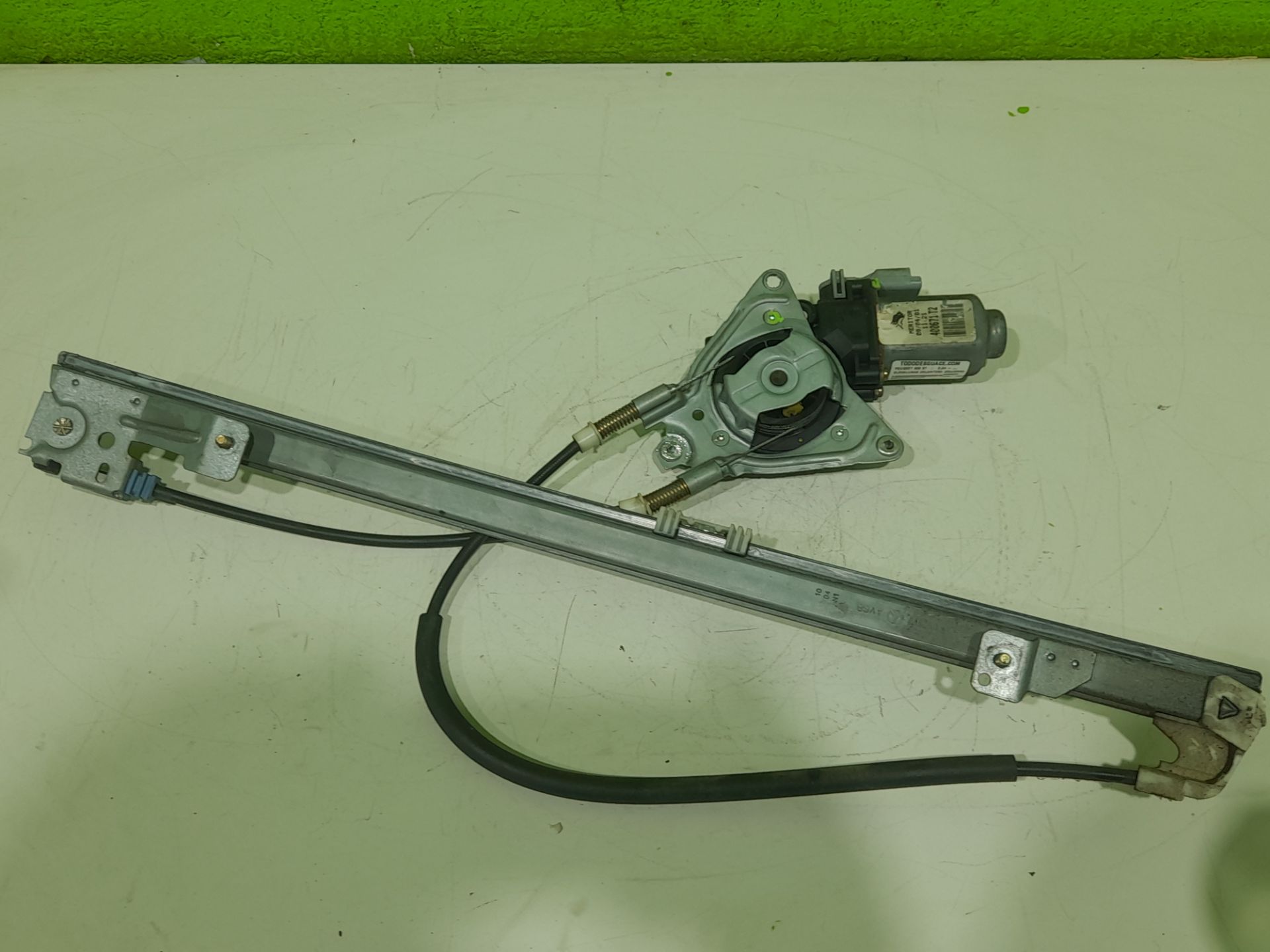 Elevalunas delantero izquierdo peugeot 806 st