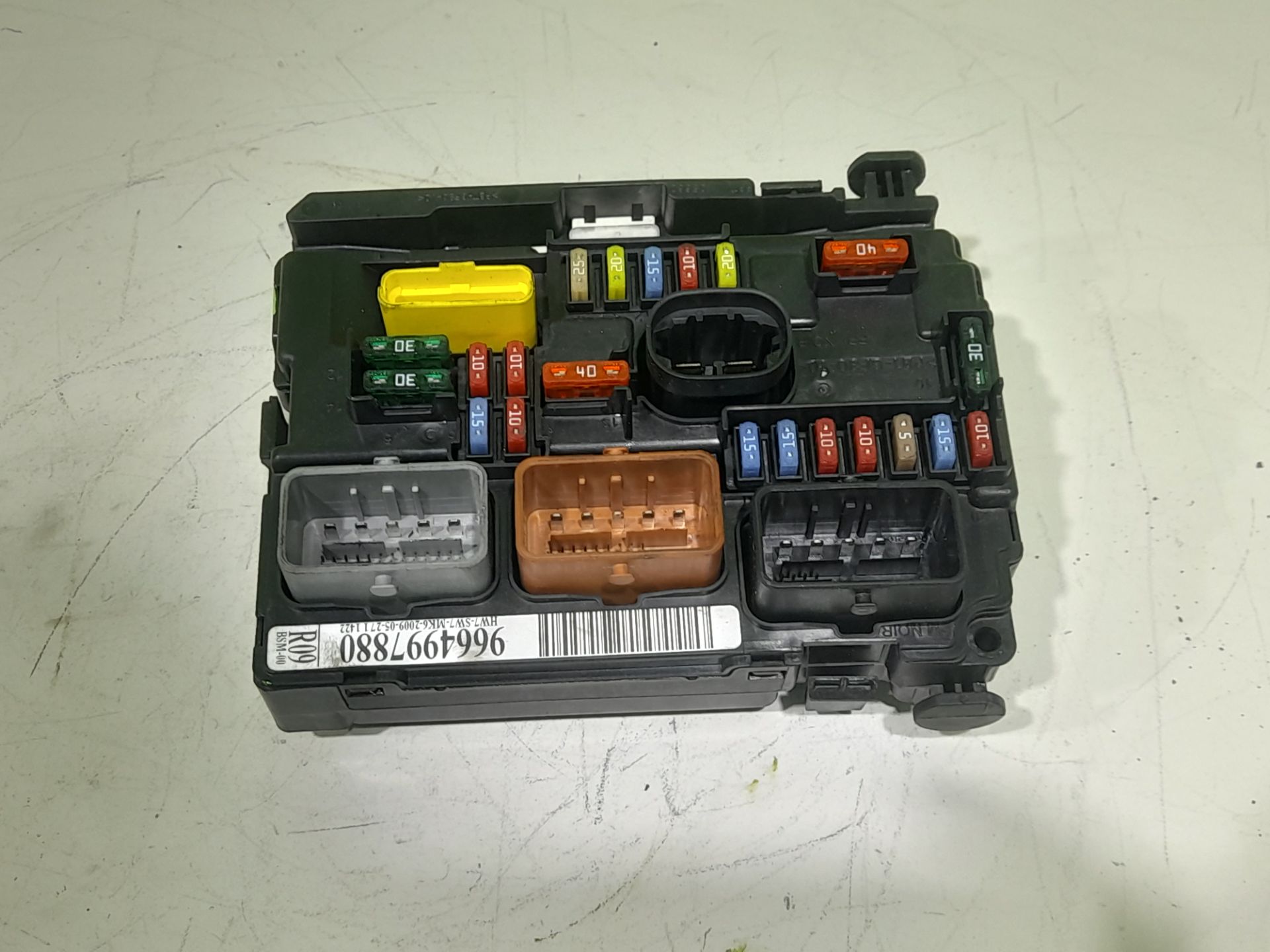 Caja reles / fusibles peugeot 207 confort