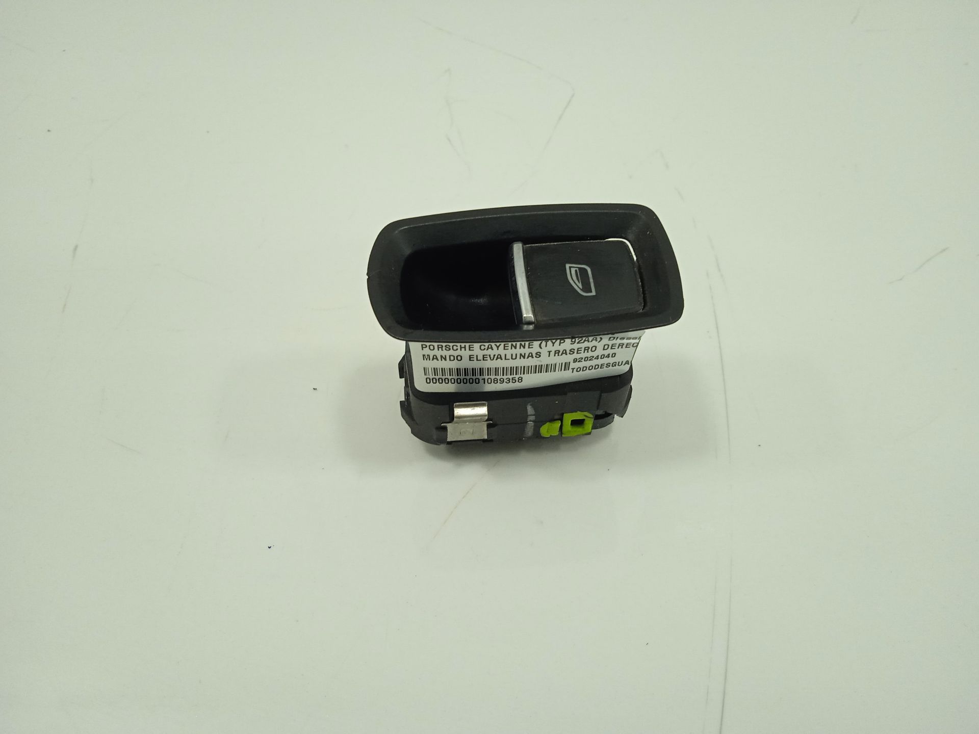 Mando elevalunas trasero derecho porsche cayenne (tipo 92a) diesel