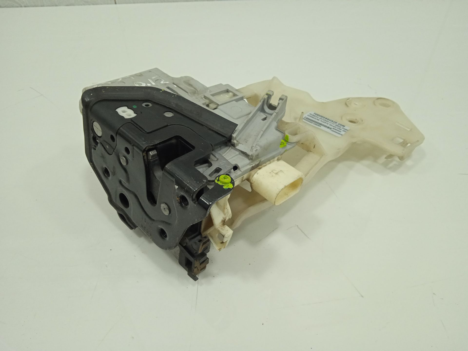 Cerradura puerta delantera izquierda porsche cayenne (tipo 92a) diesel