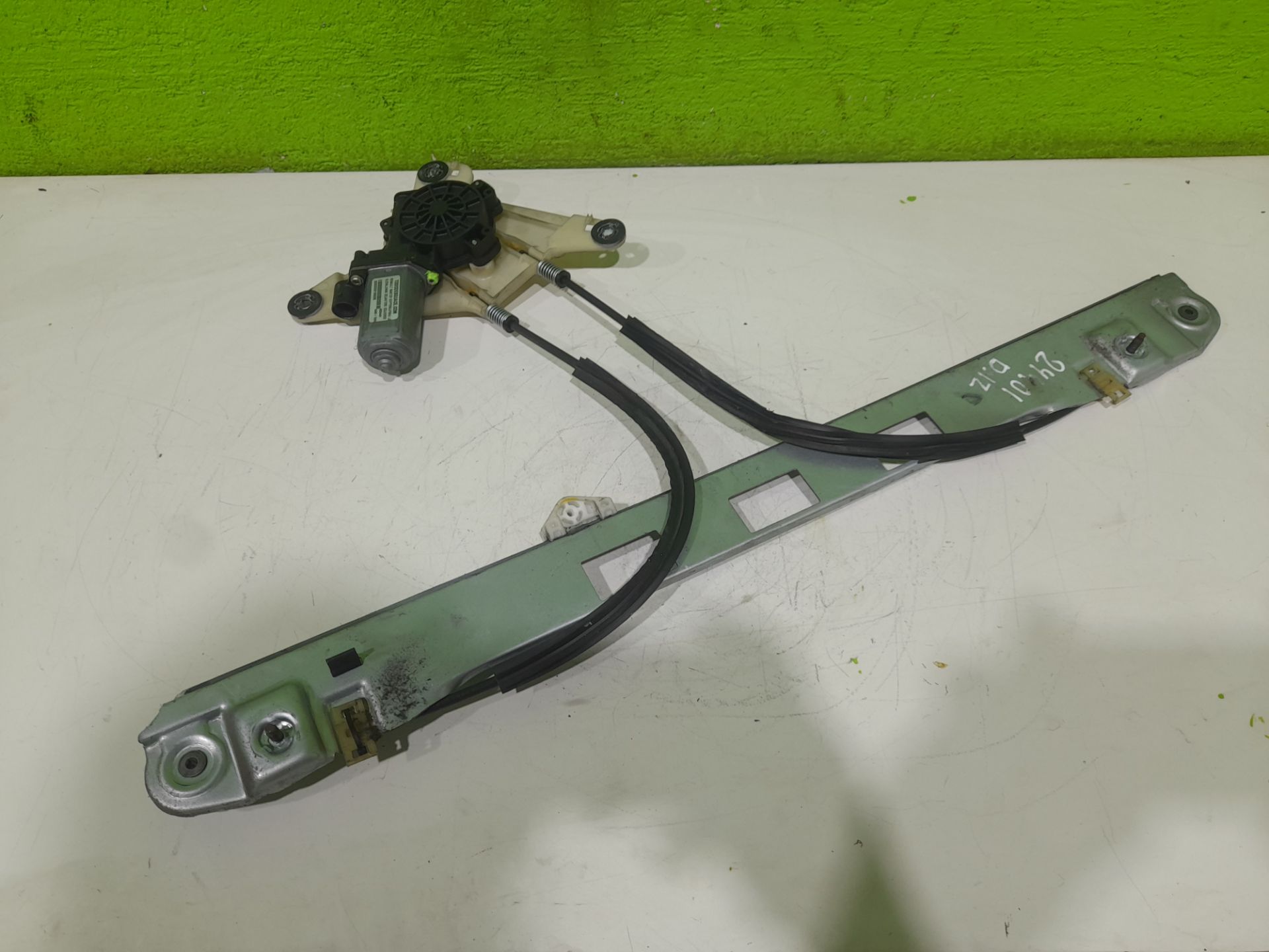 Elevalunas delantero izquierdo   no identificado